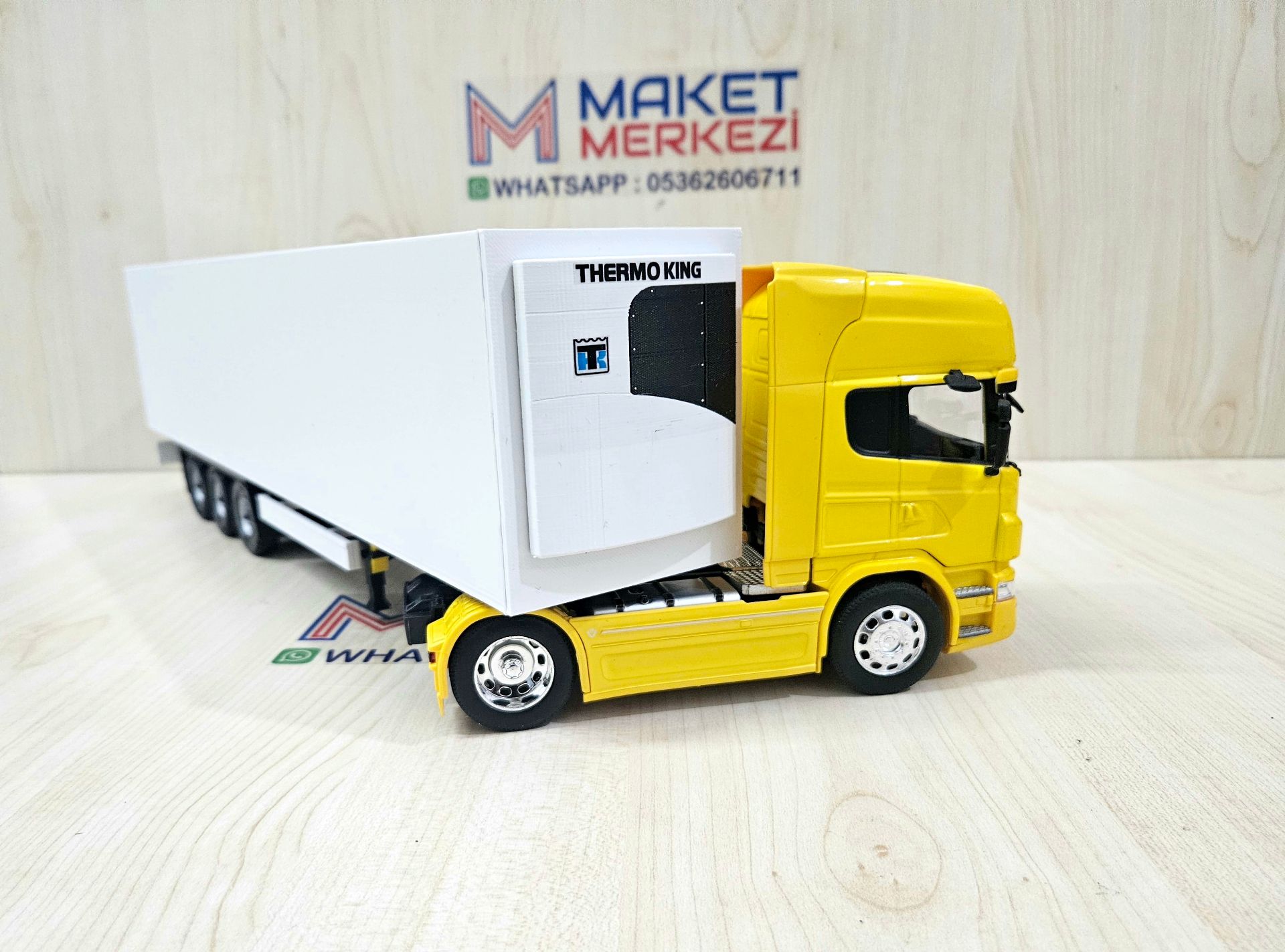 1/32 WELLY SARI SCANIA R730 FRIGO DORSELİ TIR MAKETİ