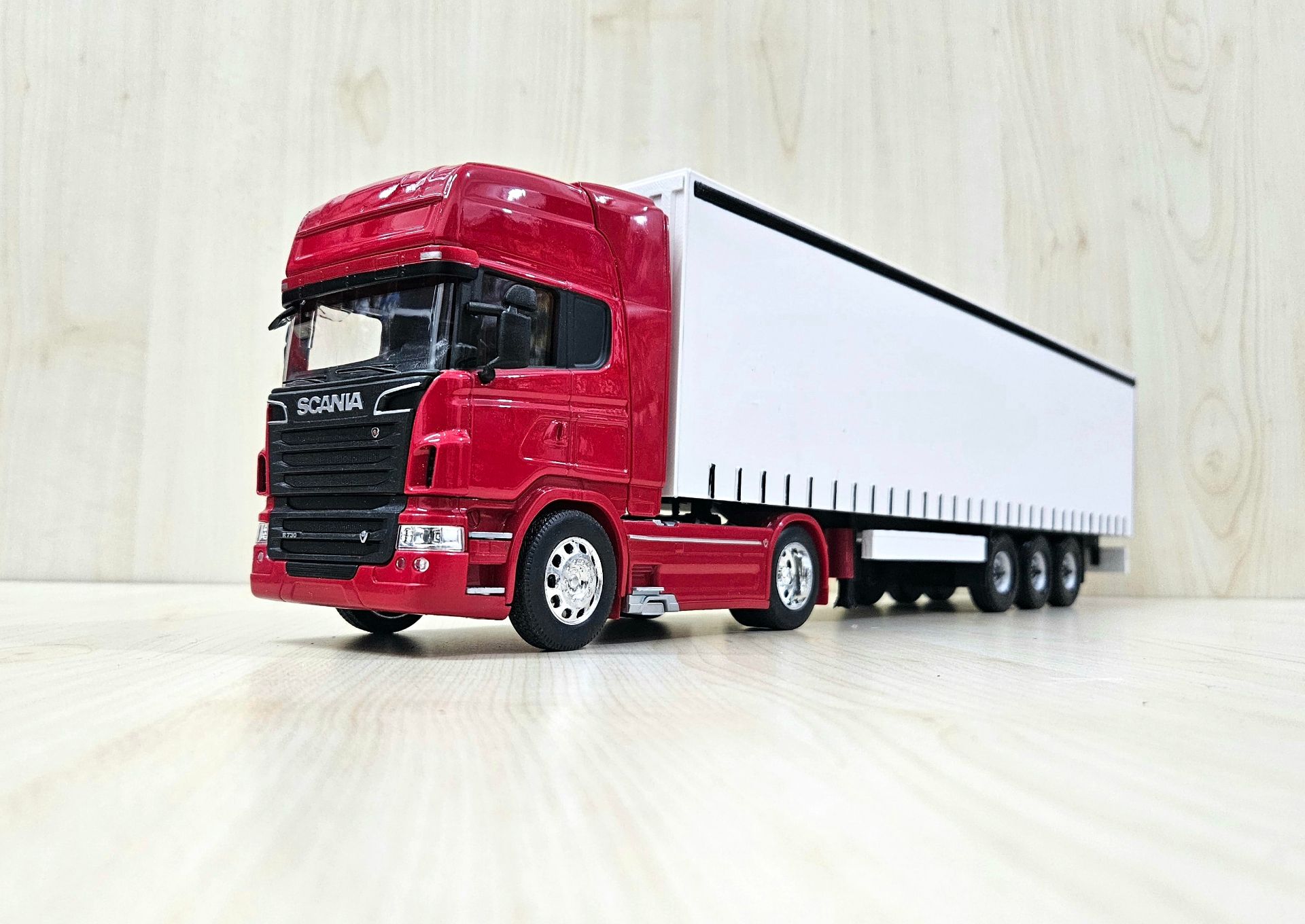 1/32 WELLY SCANIA R730 TENTE DORSELİ TIR MAKETİ