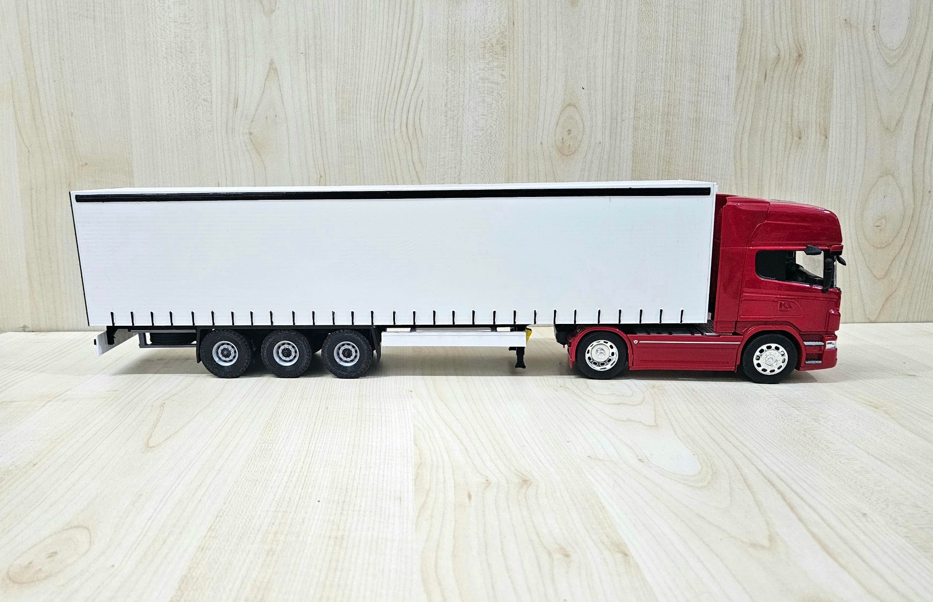 1/32 WELLY SCANIA R730 TENTE DORSELİ TIR MAKETİ