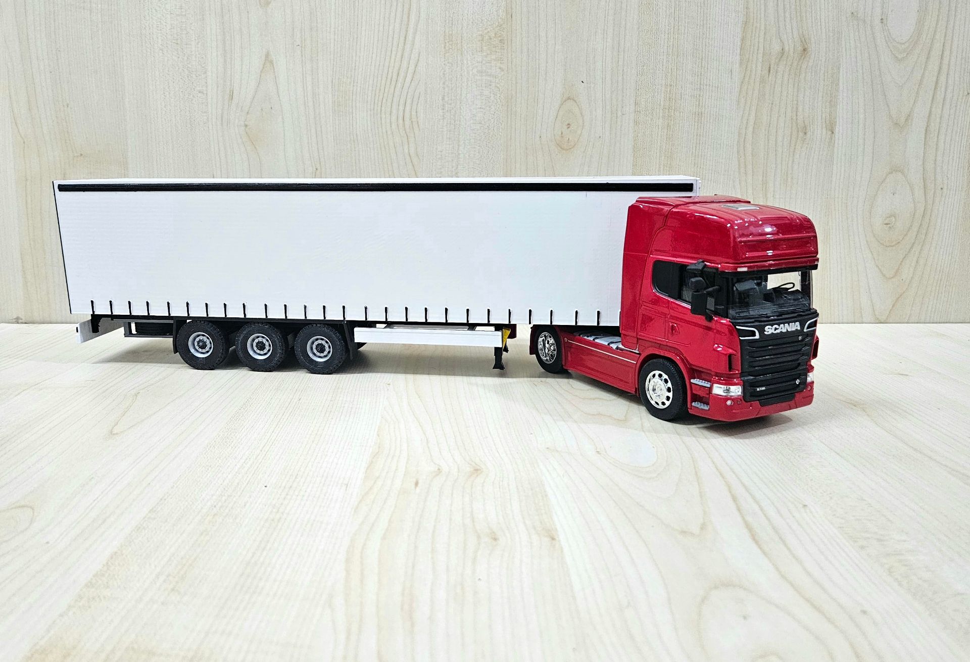 1/32 WELLY SCANIA R730 TENTE DORSELİ TIR MAKETİ