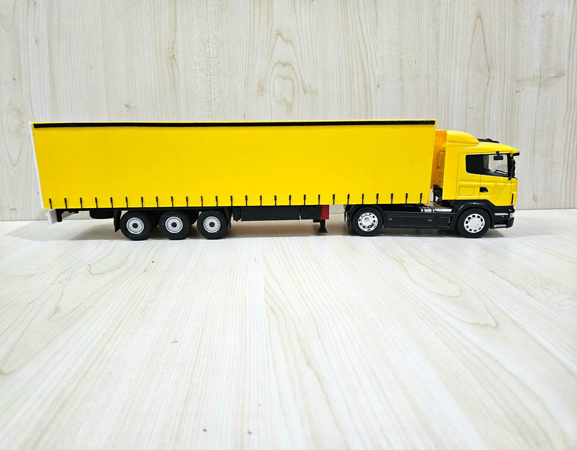 1/32 WELLY SCANIA R470 TENTE DORSELİ TIR MAKETİ