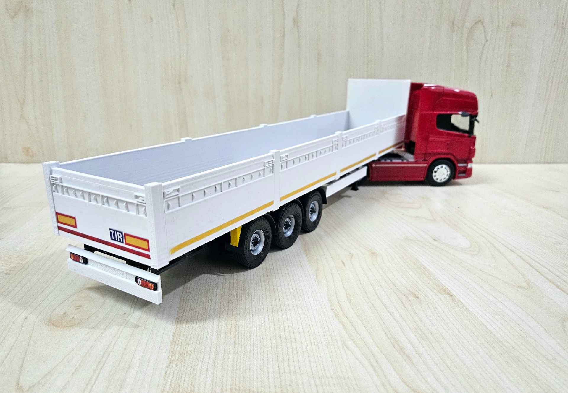 1/32 WELLY SCANIA R730 BEYAZ SAL DORSELİ TIR MAKETİ