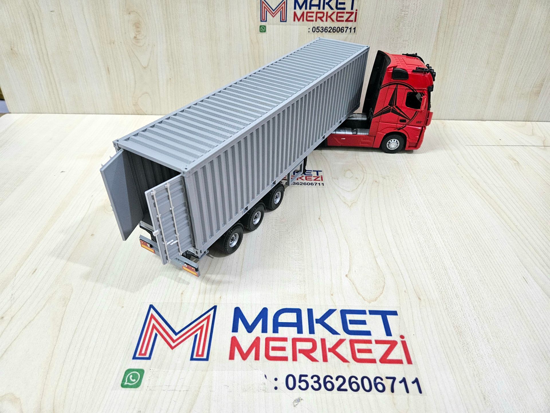 1/36 KIRMIZI MERCEDES ACTROS 1851 KONTEYNER DORSELİ TIR MAKETİ