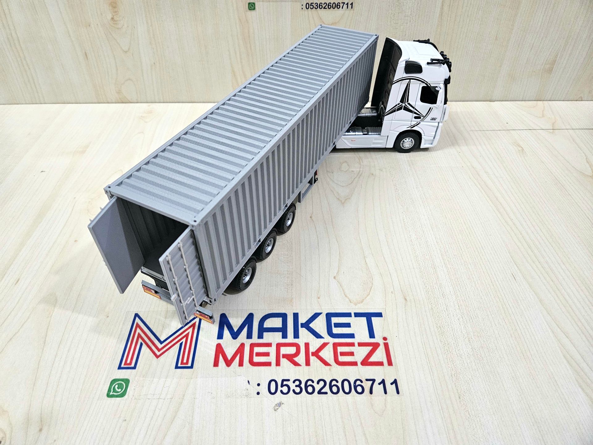 1/36 BEYAZ MERCEDES ACTROS 1851 KONTEYNER DORSELİ TIR MAKETİ