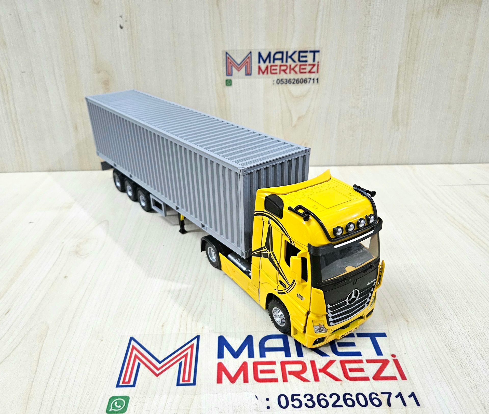 1/36 SARI MERCEDES ACTROS 1851 KONTEYNER DORSELİ TIR MAKETİ