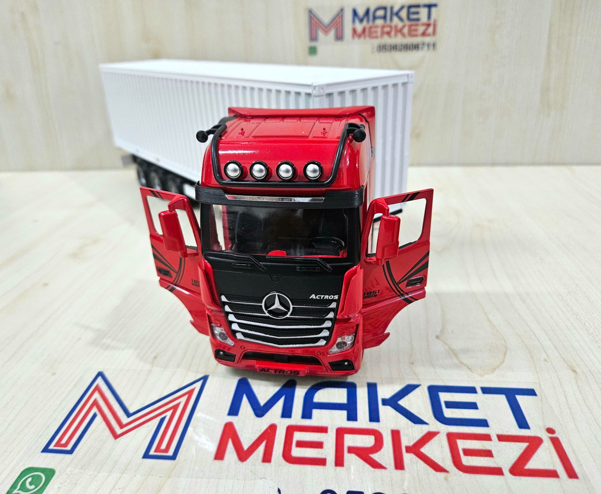 1/36 KIRMIZI MERCEDES ACTROS 1851 KONTEYNER DORSELİ TIR MAKETİ