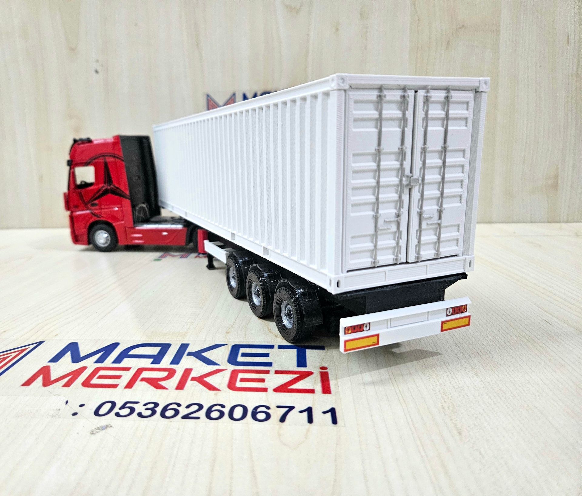 1/36 KIRMIZI MERCEDES ACTROS 1851 KONTEYNER DORSELİ TIR MAKETİ