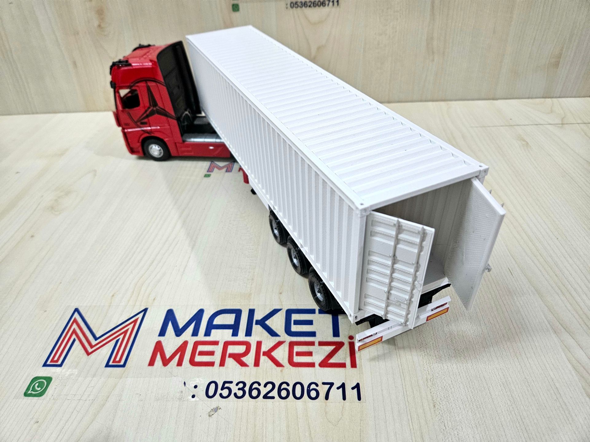 1/36 KIRMIZI MERCEDES ACTROS 1851 KONTEYNER DORSELİ TIR MAKETİ