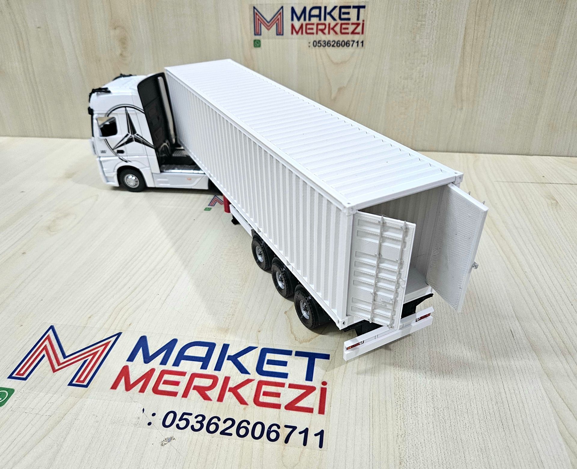 1/36 BEYAZ MERCEDES ACTROS 1851 KONTEYNER DORSELİ TIR MAKETİ