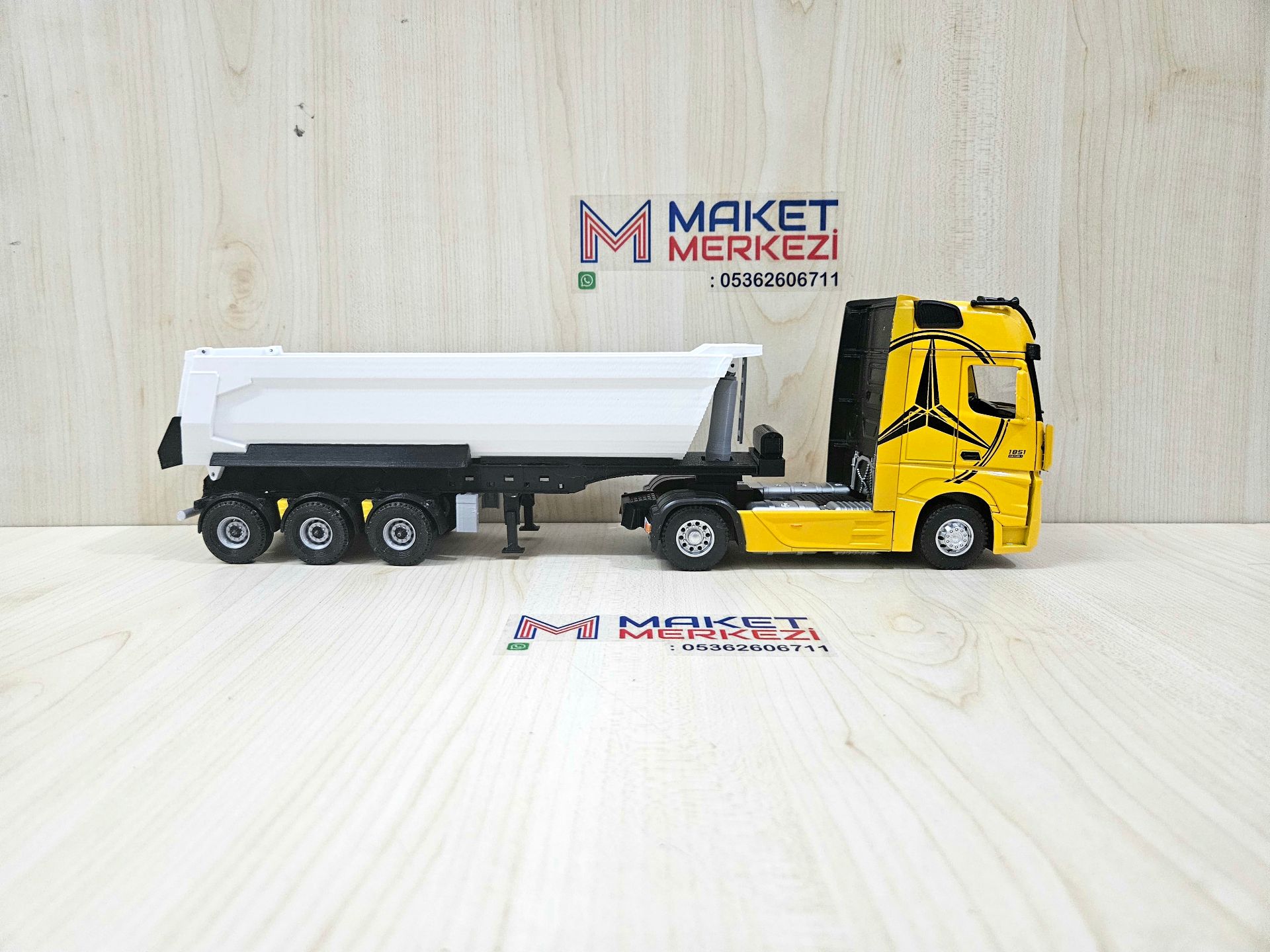 1/36 SARI MERCEDES ACTROS 1851 BEYAZ DAMPER DORSELİ TIR MAKETİ