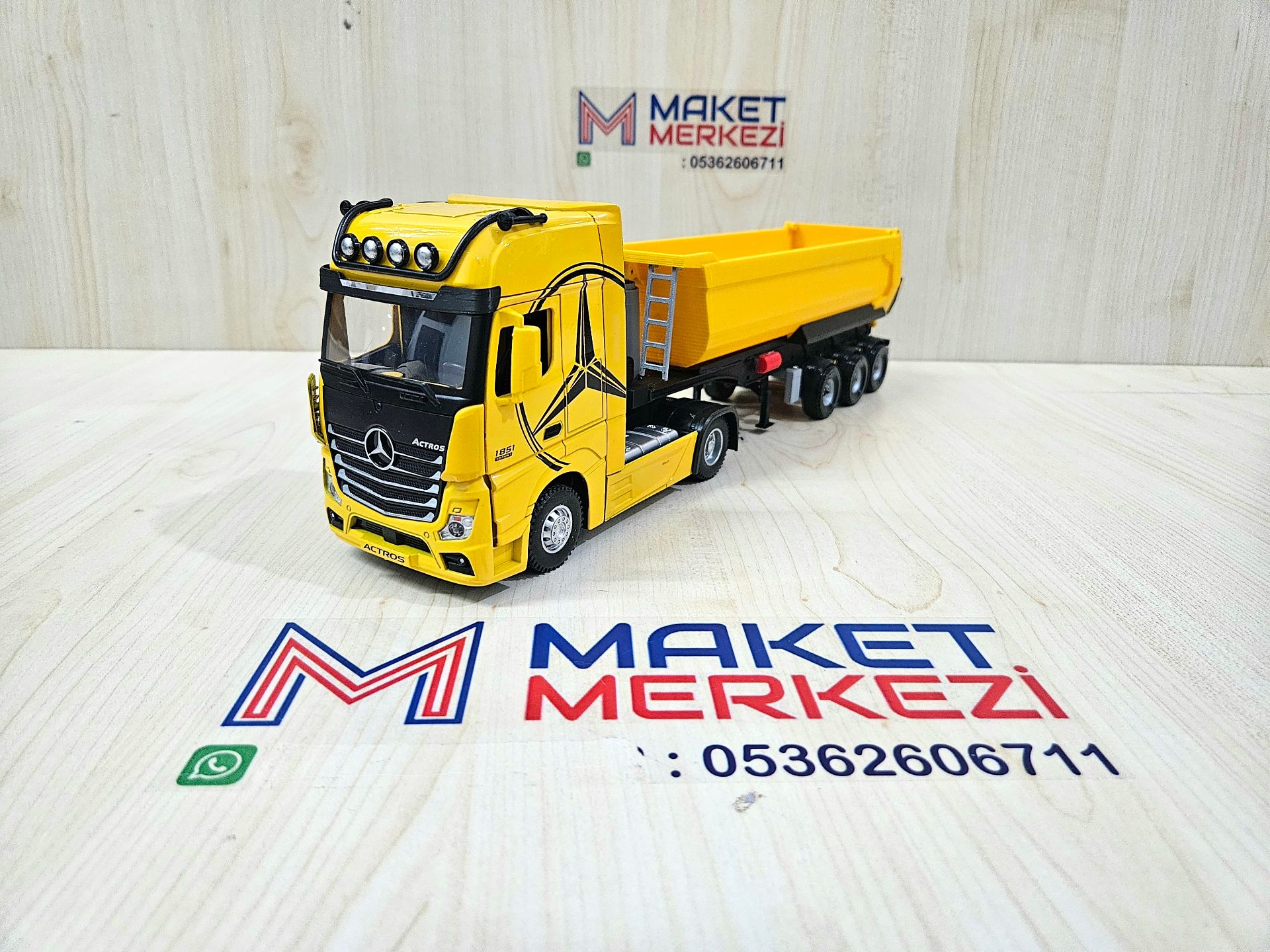 1/36 SARI MERCEDES ACTROS 1851 SARI DAMPER DORSELİ TIR MAKETİ