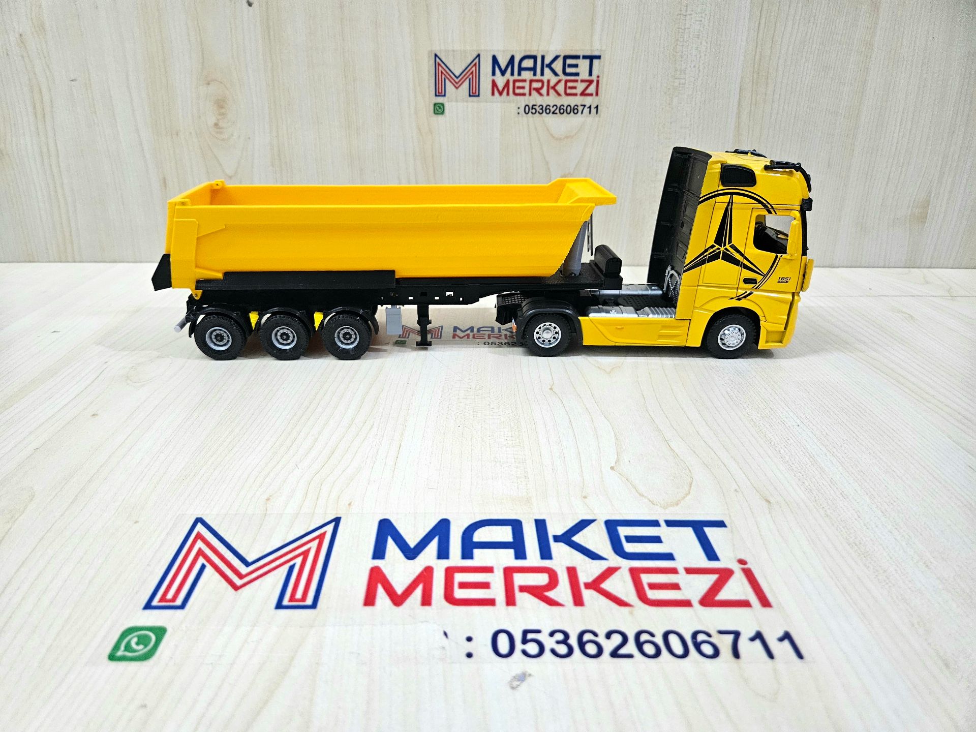 1/36 SARI MERCEDES ACTROS 1851 SARI DAMPER DORSELİ TIR MAKETİ