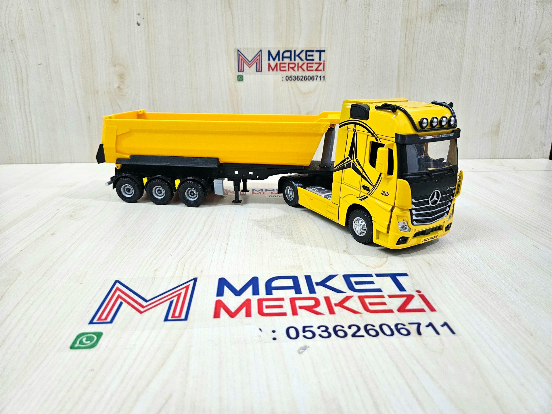 1/36 SARI MERCEDES ACTROS 1851 SARI DAMPER DORSELİ TIR MAKETİ