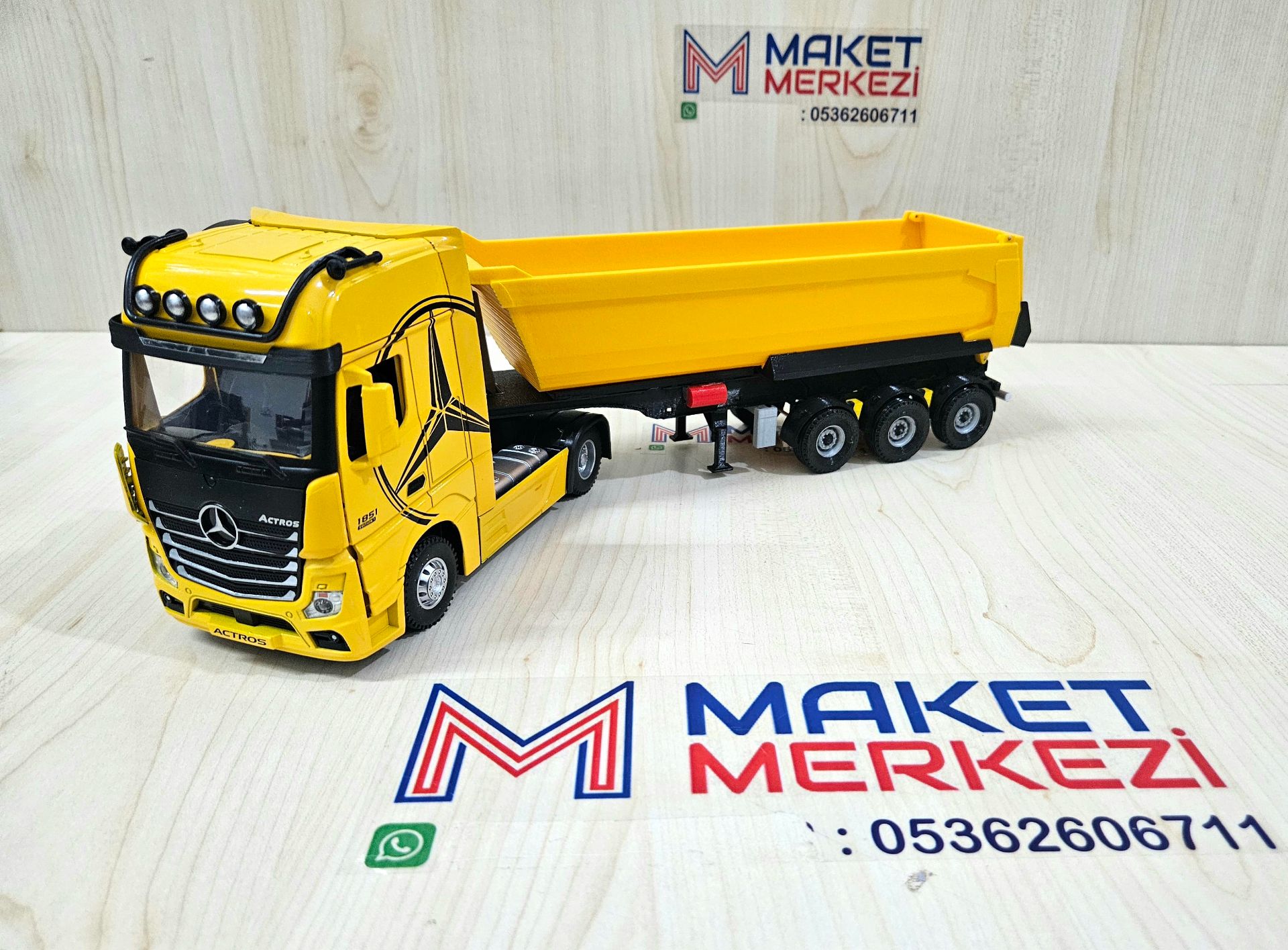 1/36 SARI MERCEDES ACTROS 1851 SARI DAMPER DORSELİ TIR MAKETİ