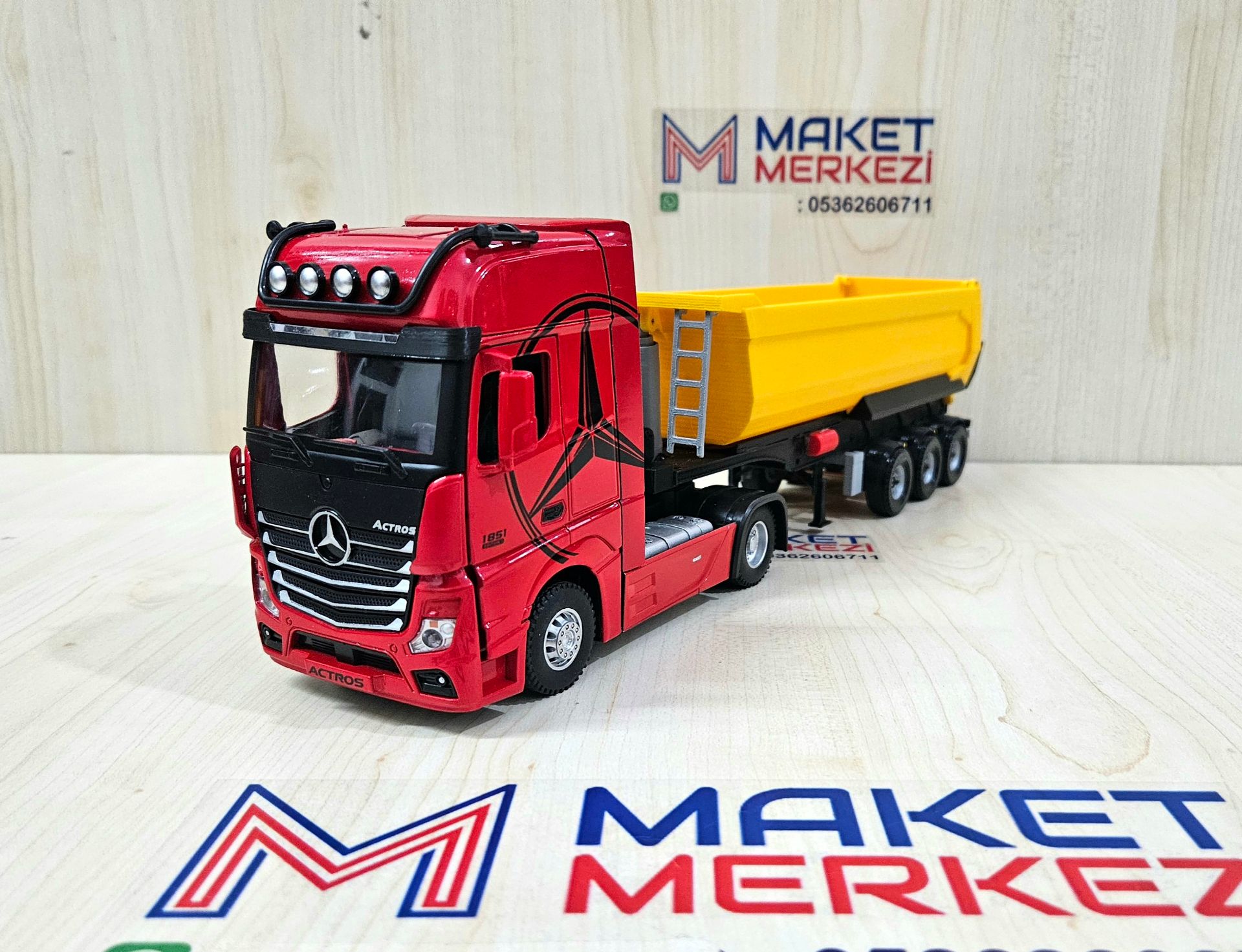 1/36 KIRMIZI MERCEDES ACTROS 1851 SARI DAMPER DORSELİ TIR MAKETİ