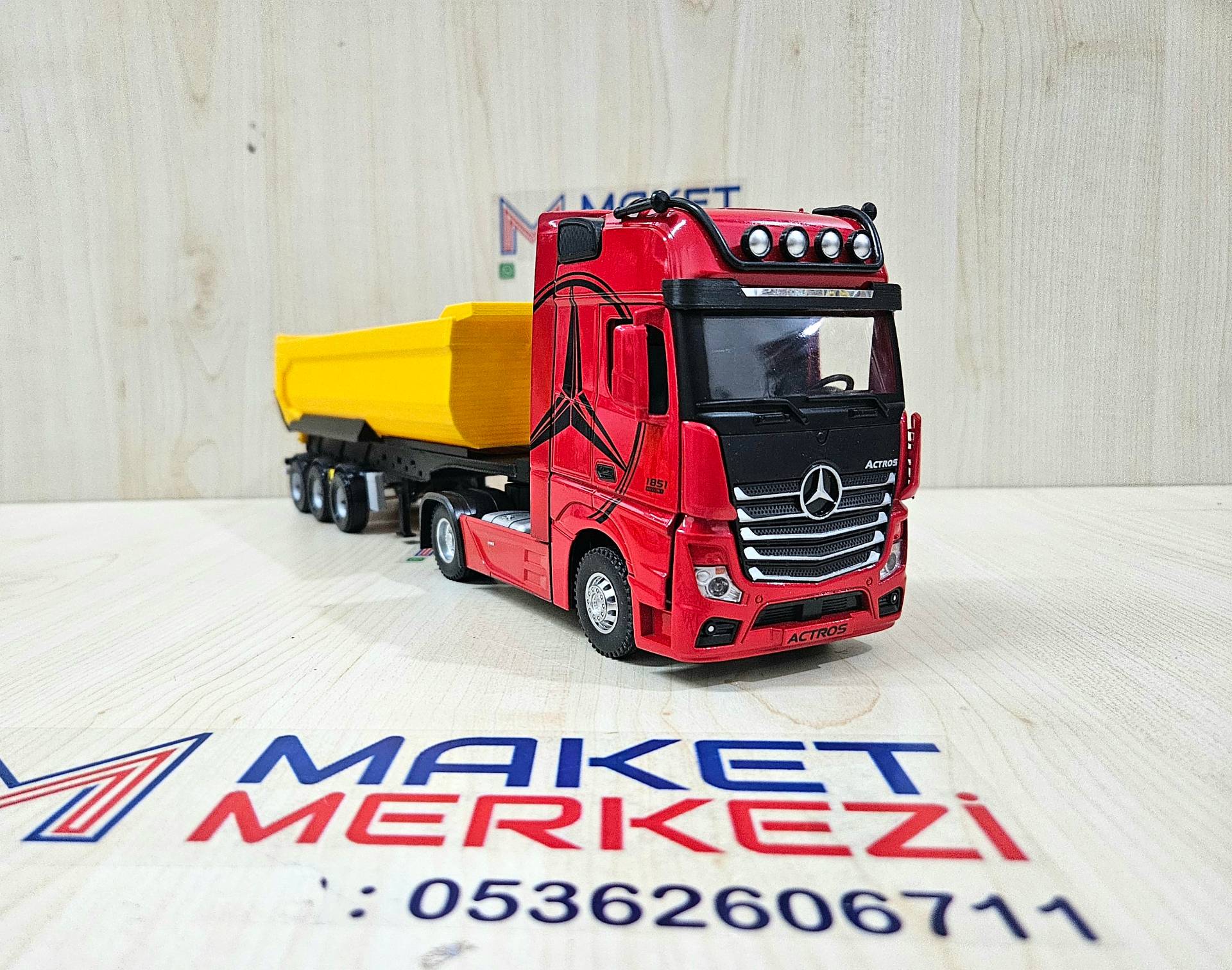 1/36 KIRMIZI MERCEDES ACTROS 1851 SARI DAMPER DORSELİ TIR MAKETİ