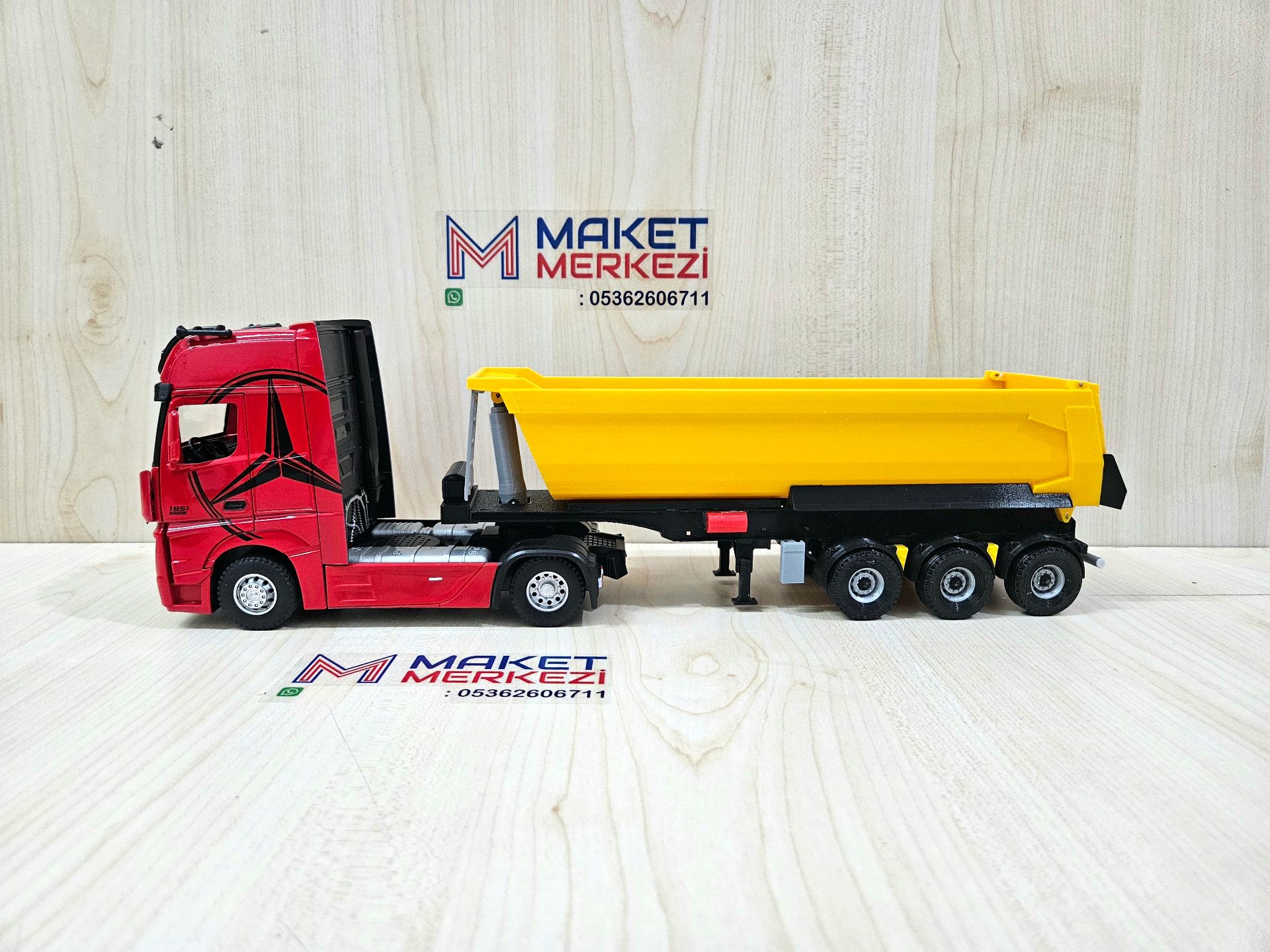 1/36 KIRMIZI MERCEDES ACTROS 1851 SARI DAMPER DORSELİ TIR MAKETİ