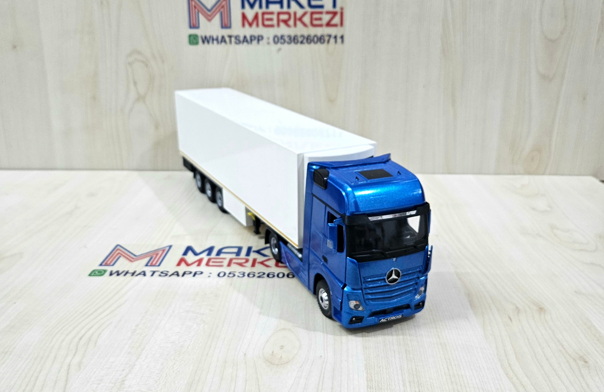 1/36 MAVİ MERCEDES ACTROS 1851 FRIGO DORSELİ TIR MAKETİ