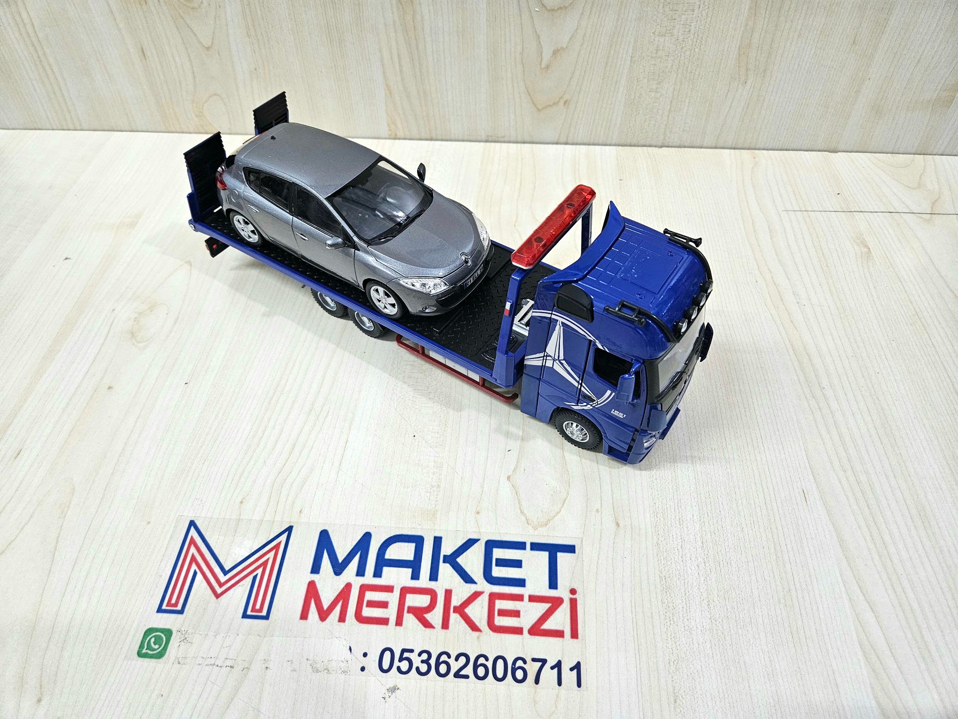 1/36 MAVİ MERCEDES ACTROS 1851 OTO KURTARICI ÇEKİCİ MAKETİ