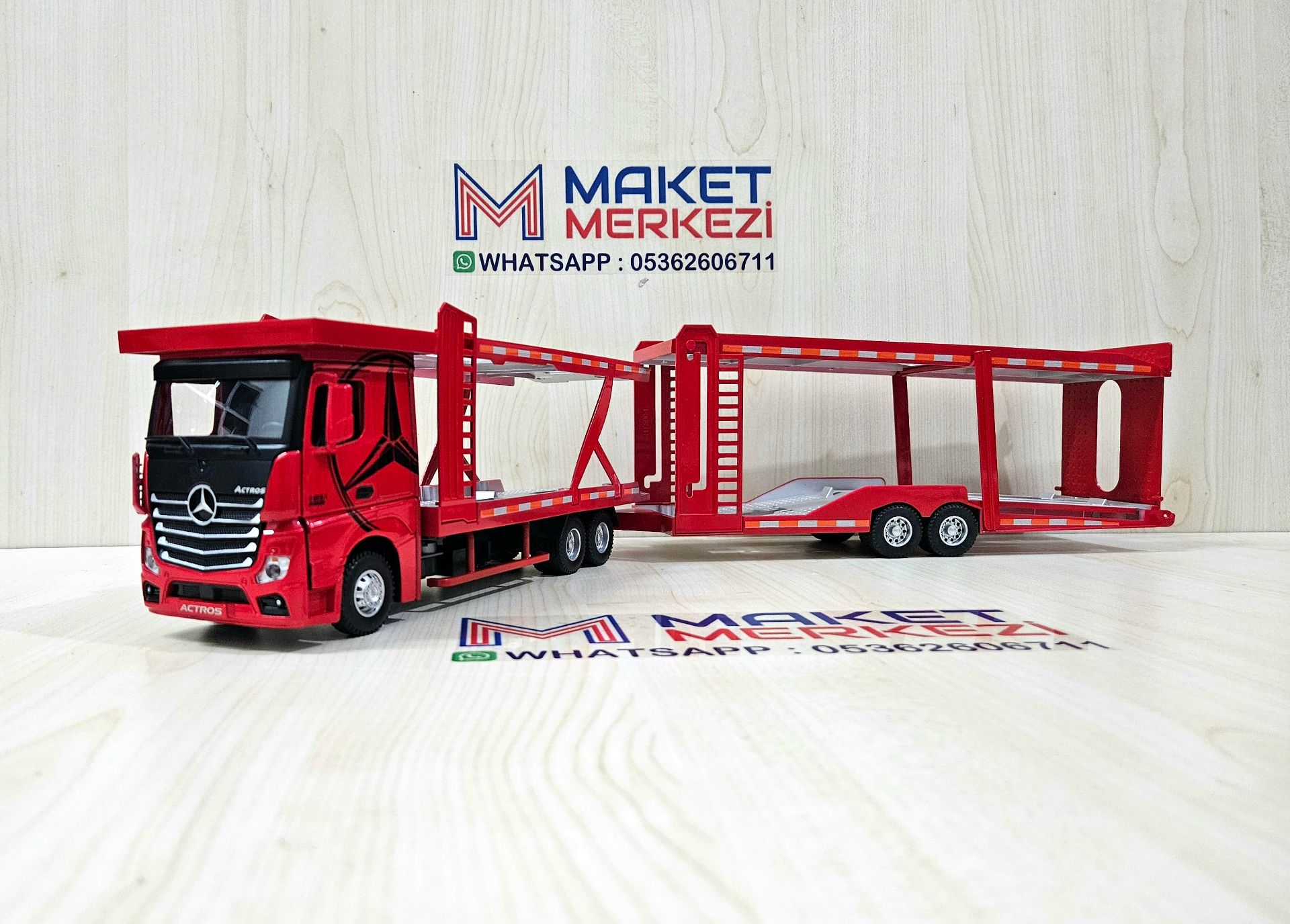 1/36 KIRMIZI MERCEDES ACTROS 1851 OTOMOBİL TRANSPORTER MAKETİ