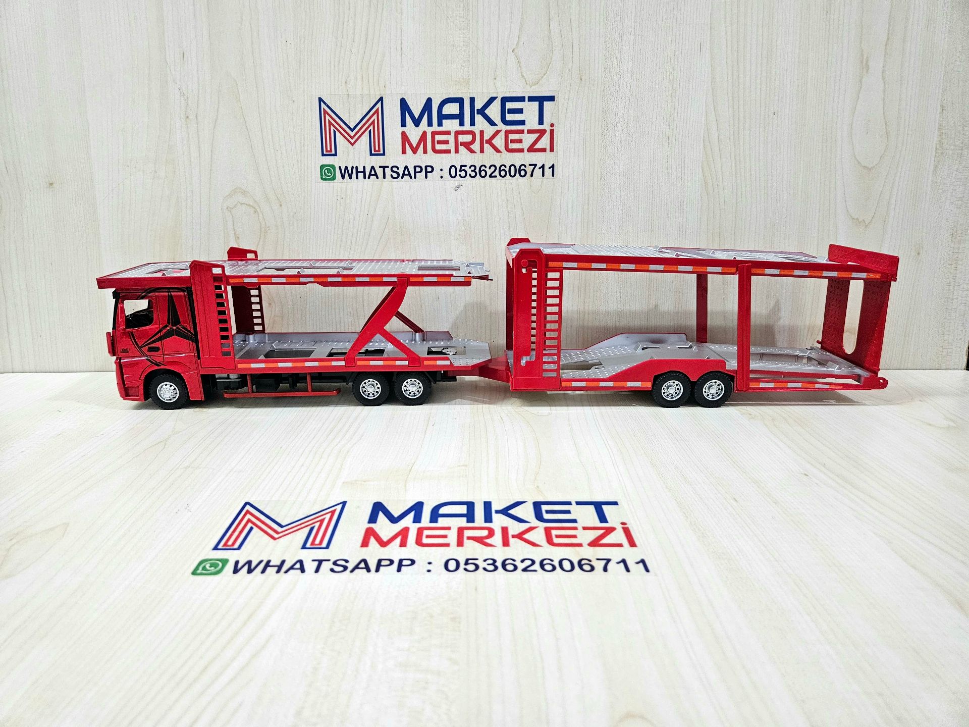 1/36 KIRMIZI MERCEDES ACTROS 1851 OTOMOBİL TRANSPORTER MAKETİ