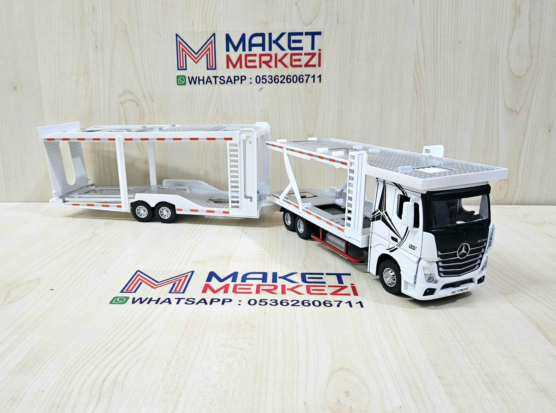 1/36 BEYAZ MERCEDES ACTROS 1851 OTOMOBİL TRANSPORTER MAKETİ