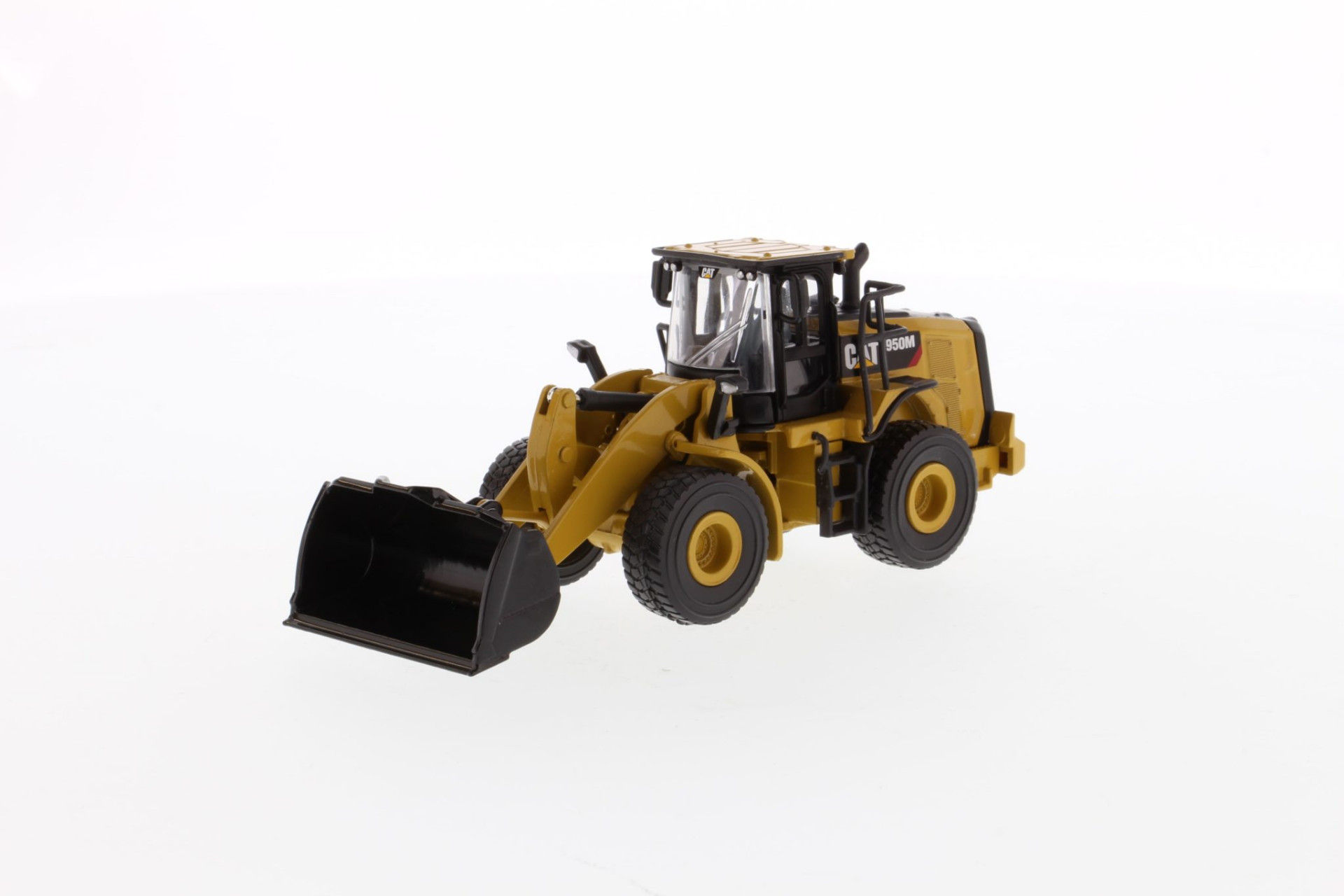 1/64 CAT 950M LODER MAKETİ DM85692