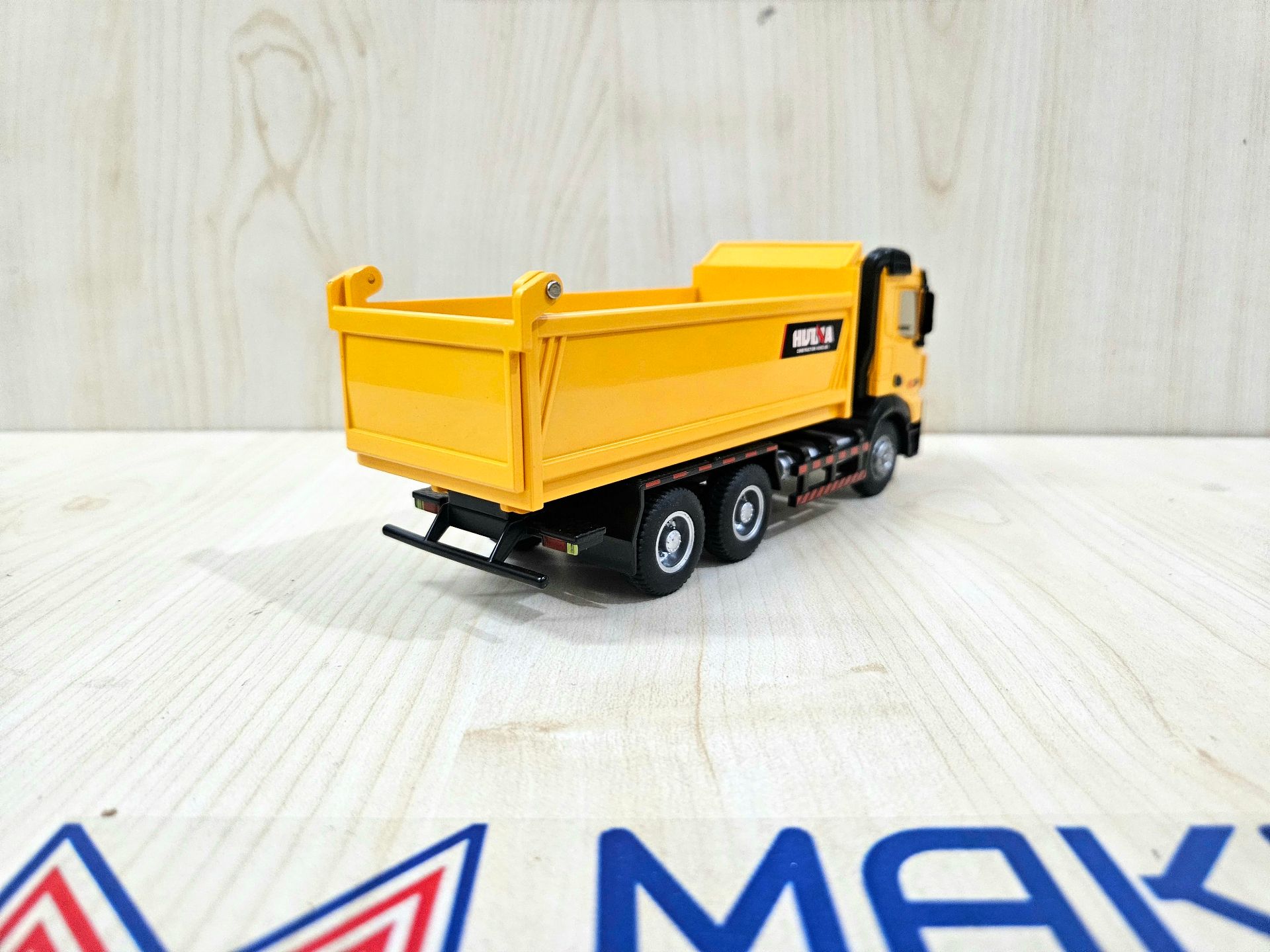 1/50 MERCEDES AROCS damperli kamyon MAKETİ HUİNA