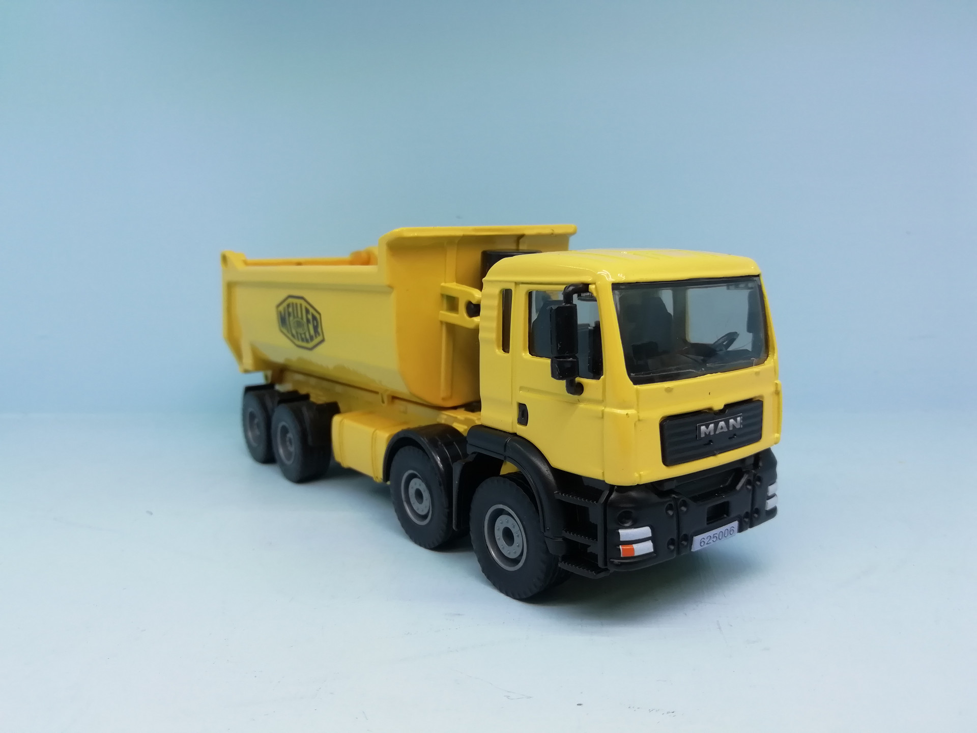 1/50 KAIDIWEI MAN TGS 8X4 DAMPERLİ KAMYON MAKETİ * sarı