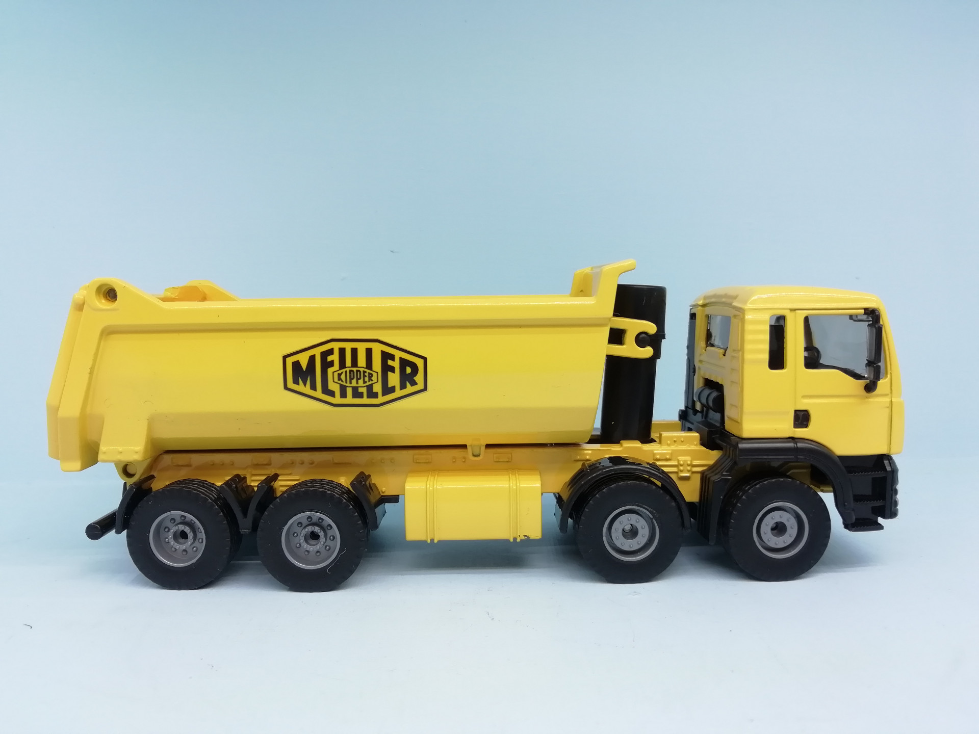 1/50 KAIDIWEI MAN TGS 8X4 DAMPERLİ KAMYON MAKETİ * sarı