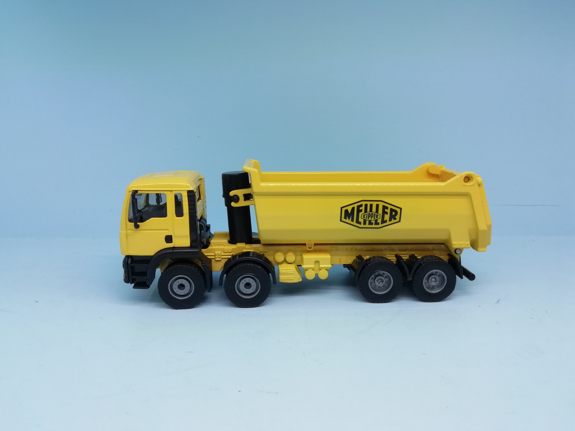 1/50 KAIDIWEI MAN TGS 8X4 DAMPERLİ KAMYON MAKETİ * sarı