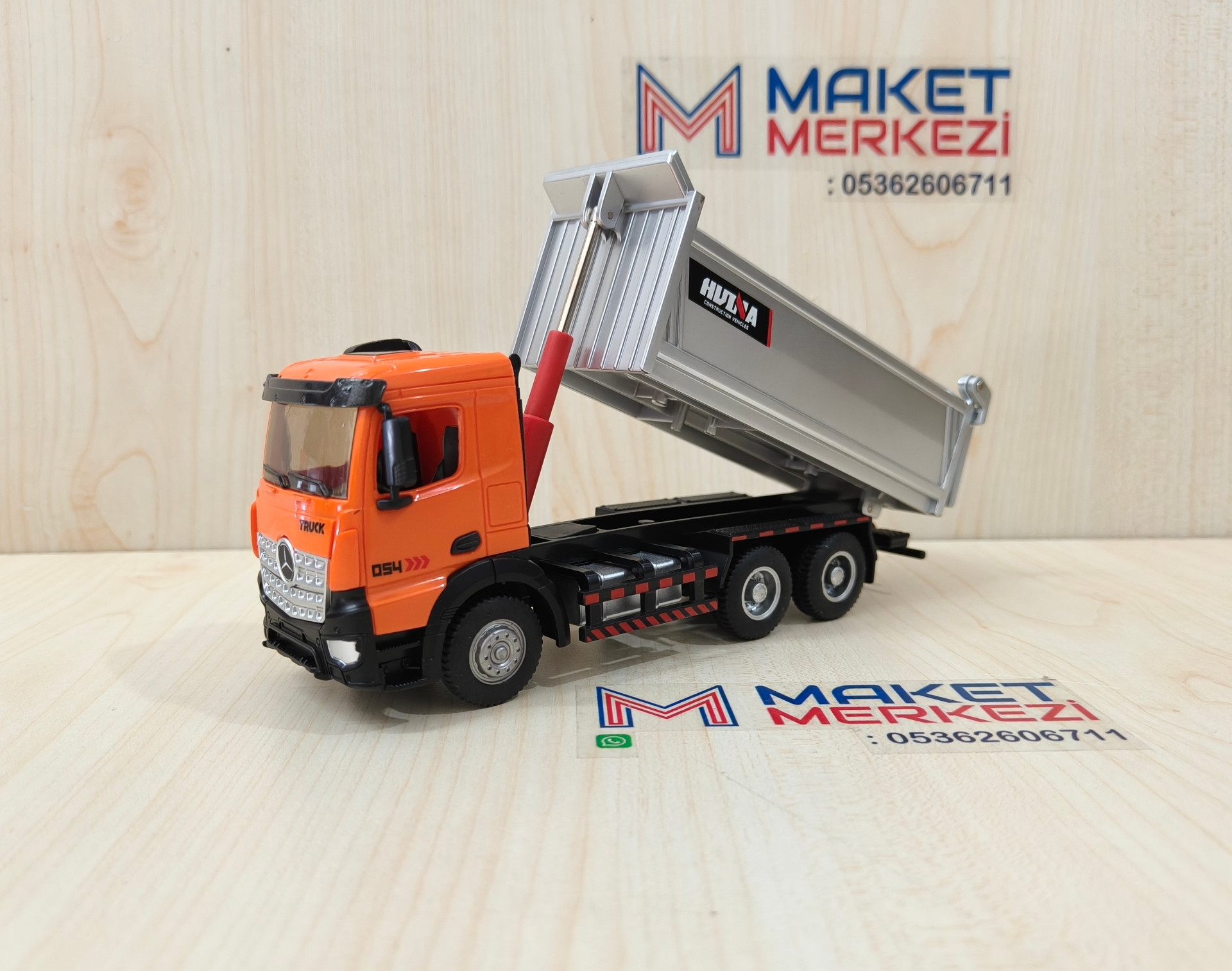 1/50 MERCEDES AROCS damperli kamyon MAKETİ HUİNA