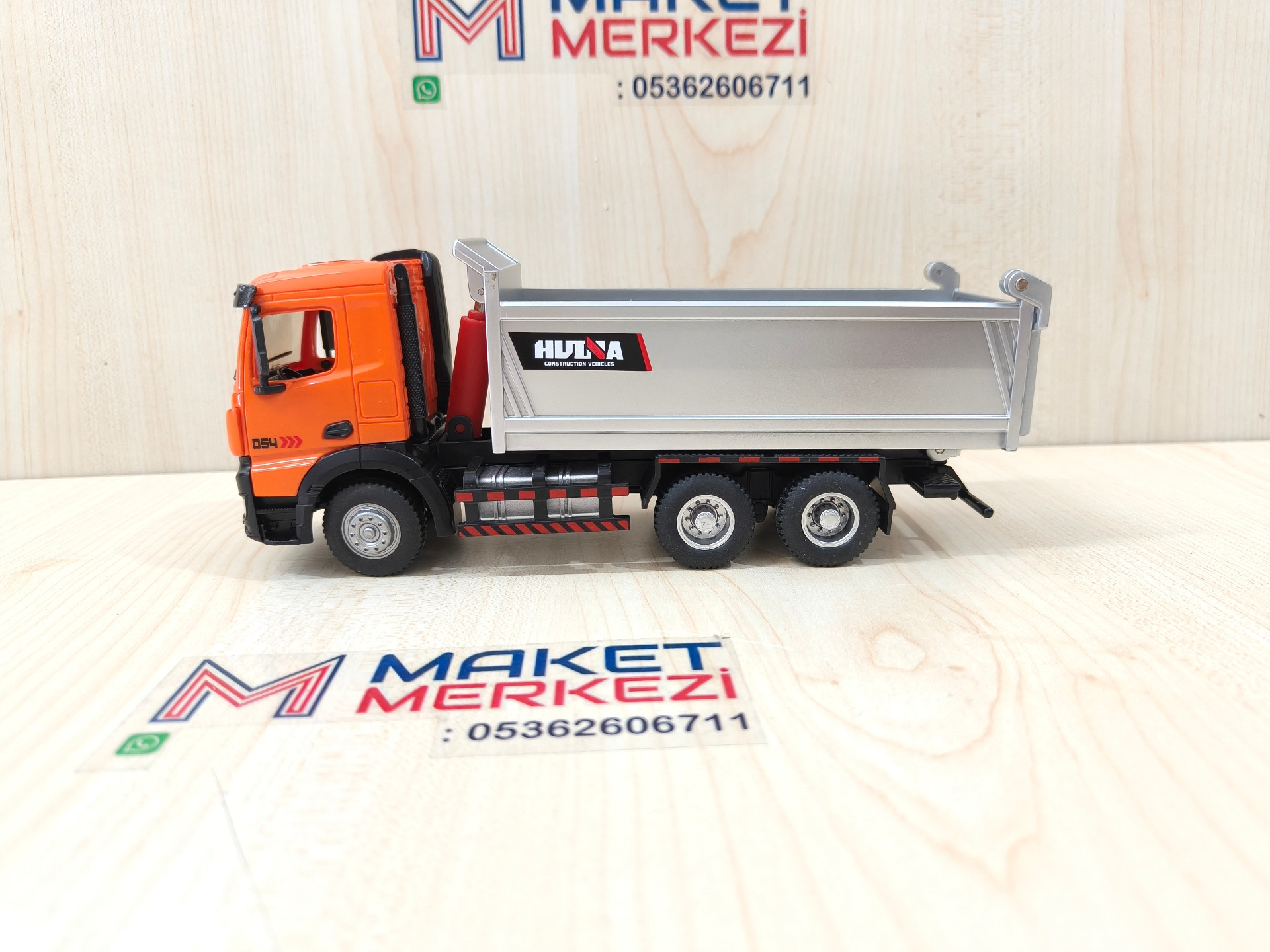 1/50 MERCEDES AROCS damperli kamyon MAKETİ HUİNA