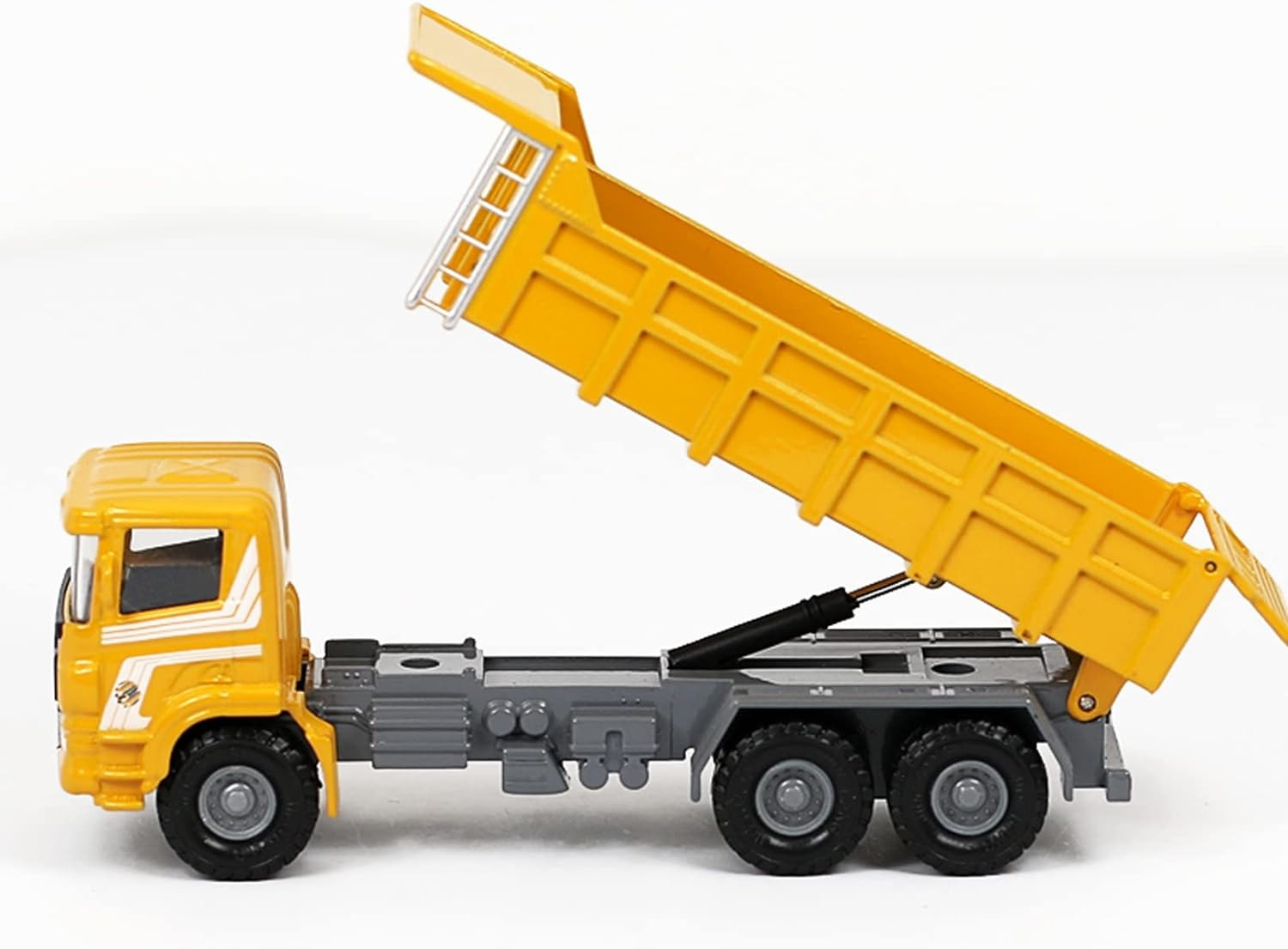 1/64 SCANIA DAMPERLİ KAMYON MAKETİ