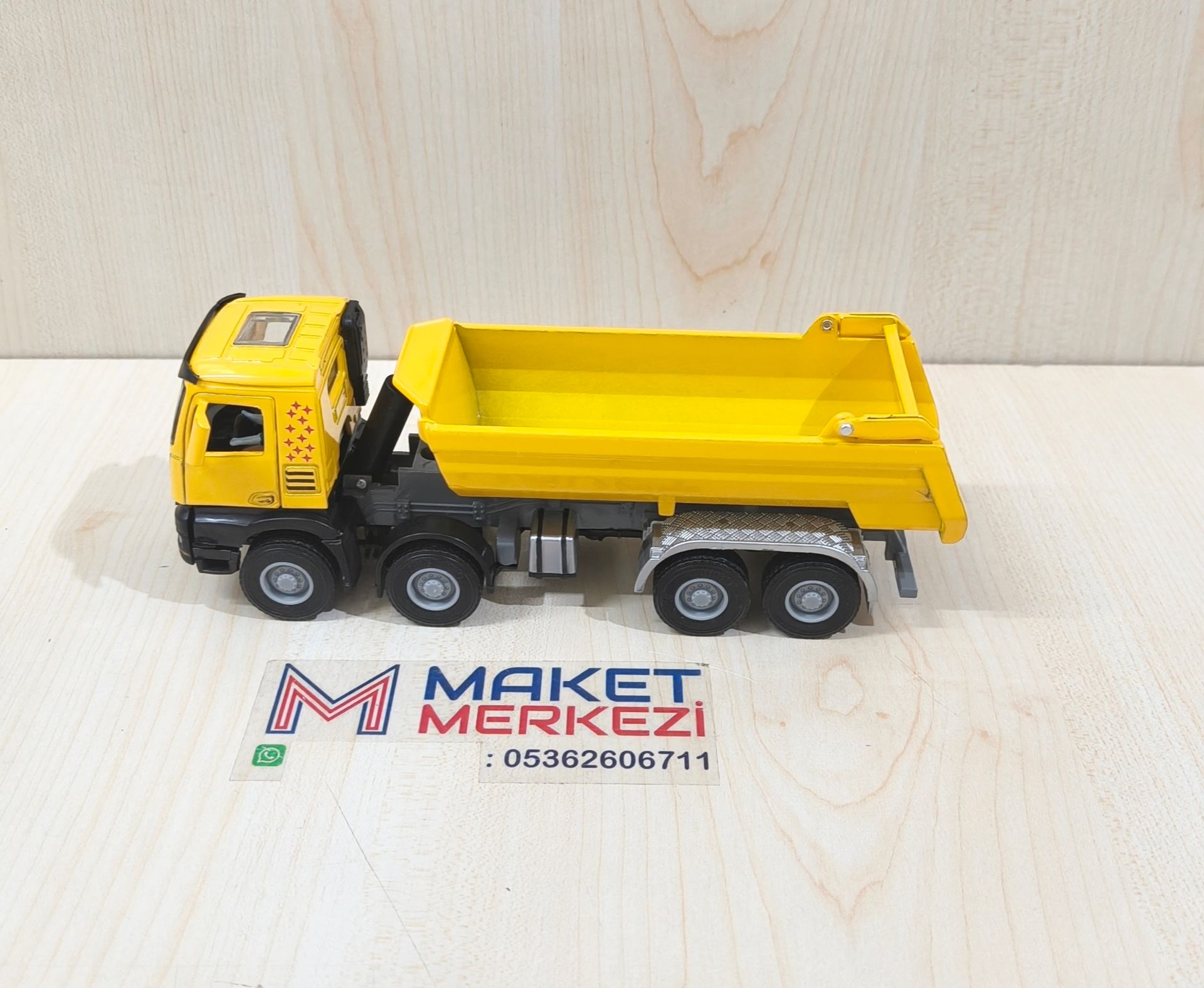 1/50 MERCEDES AROCS 8X4 DAMPERLİ KAMYON MAKETİ JINGBANG