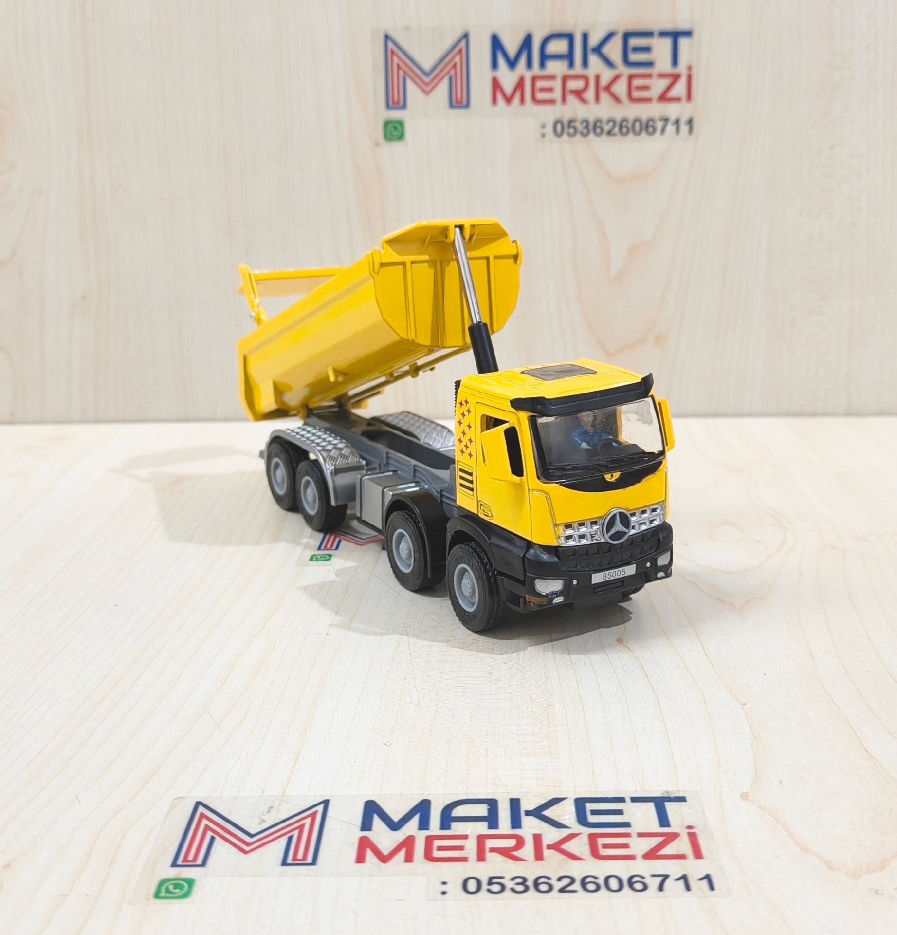 1/50 MERCEDES AROCS 8X4 DAMPERLİ KAMYON MAKETİ JINGBANG