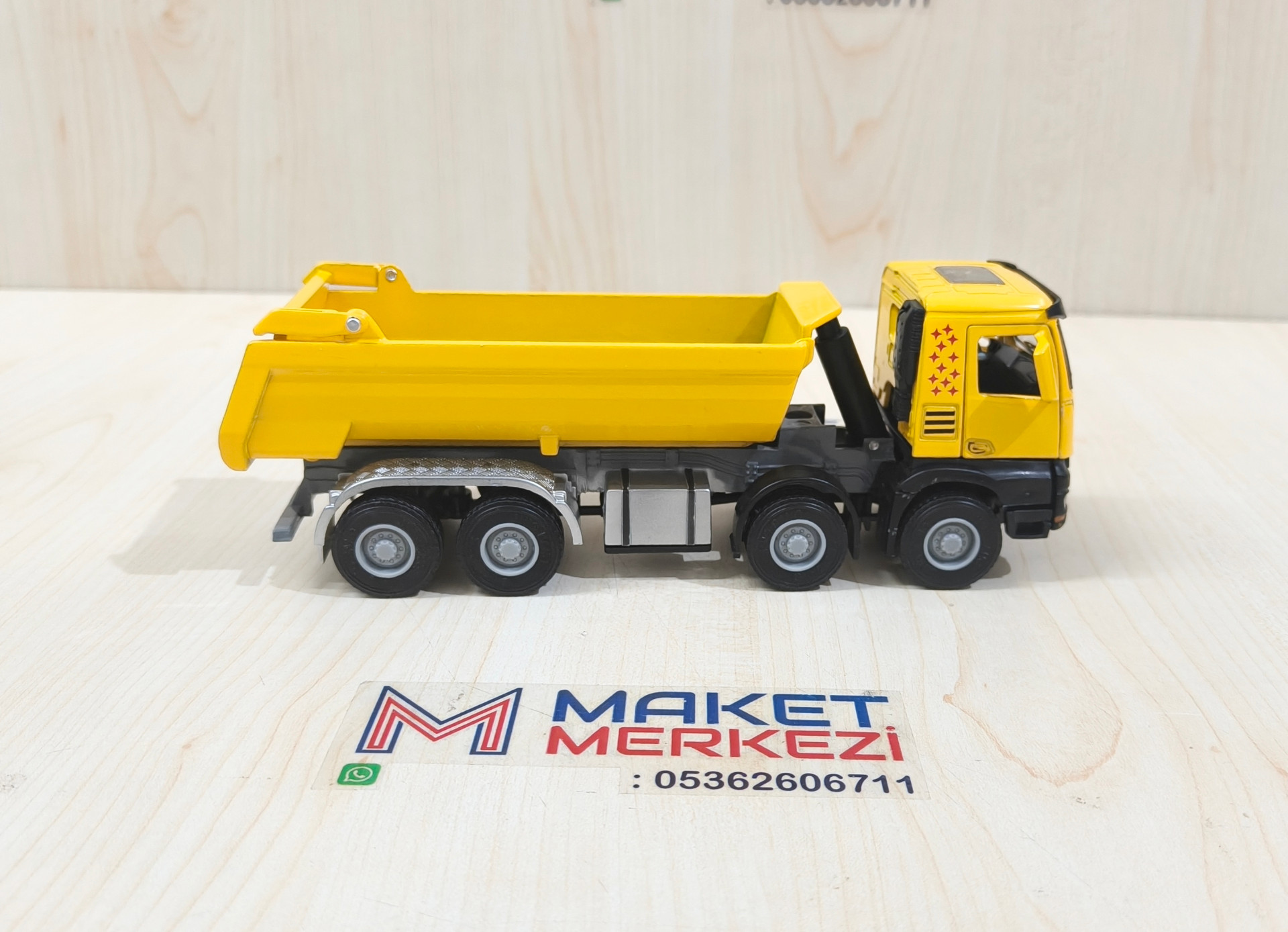 1/50 MERCEDES AROCS 8X4 DAMPERLİ KAMYON MAKETİ JINGBANG