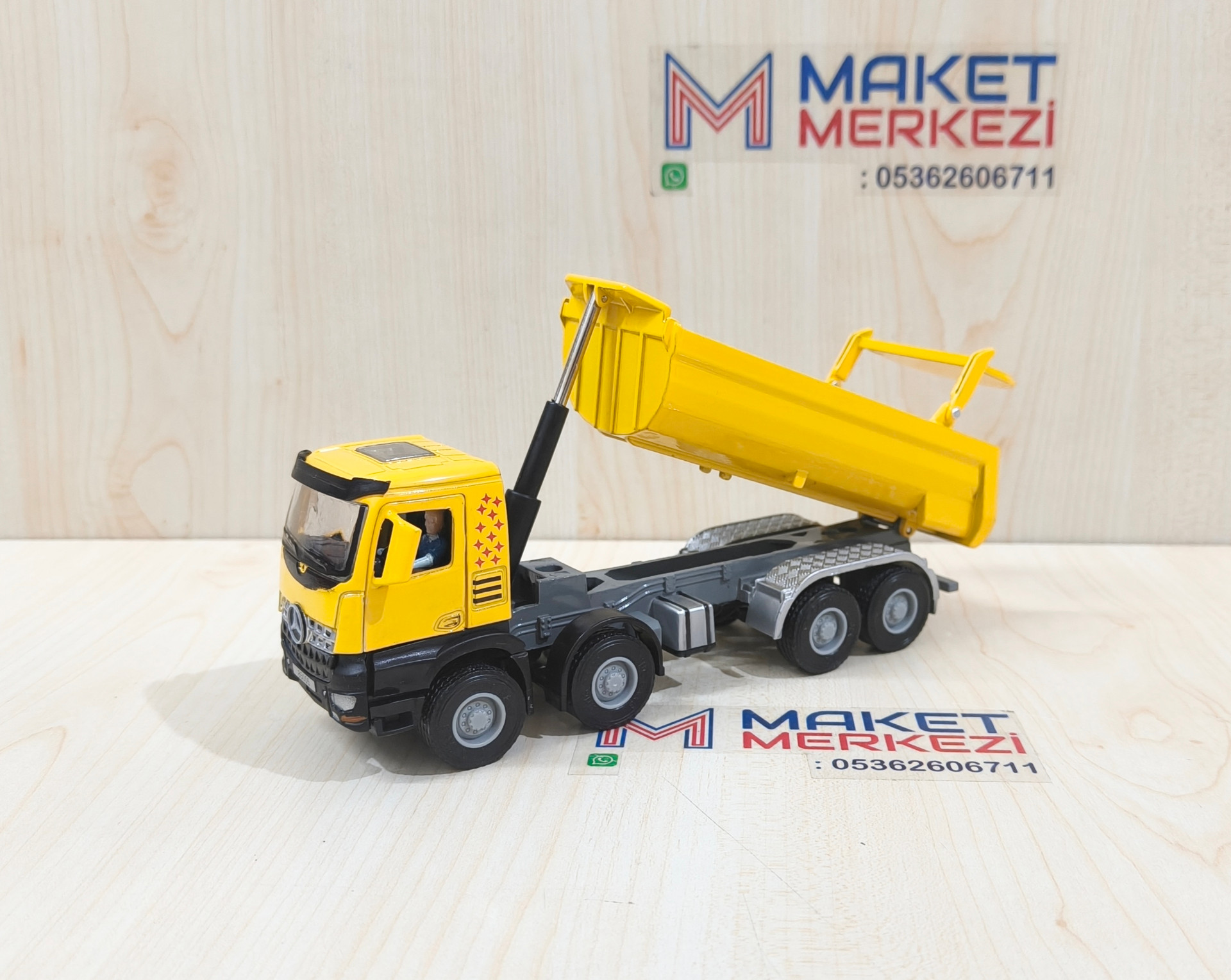 1/50 MERCEDES AROCS 8X4 DAMPERLİ KAMYON MAKETİ JINGBANG