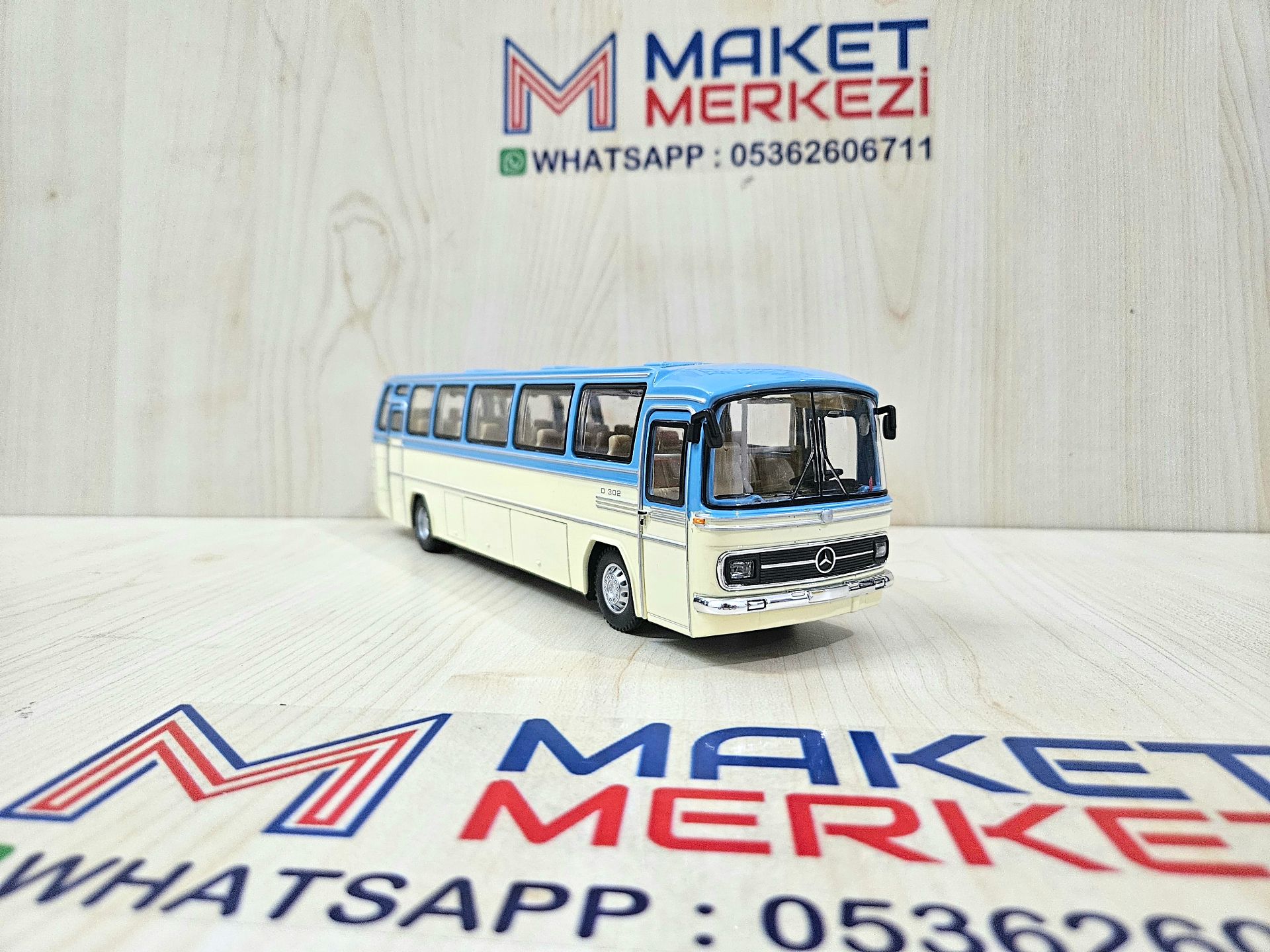 1/43 MERCEDES BENZ O302 OTOBÜS MAKETİ MAVİ