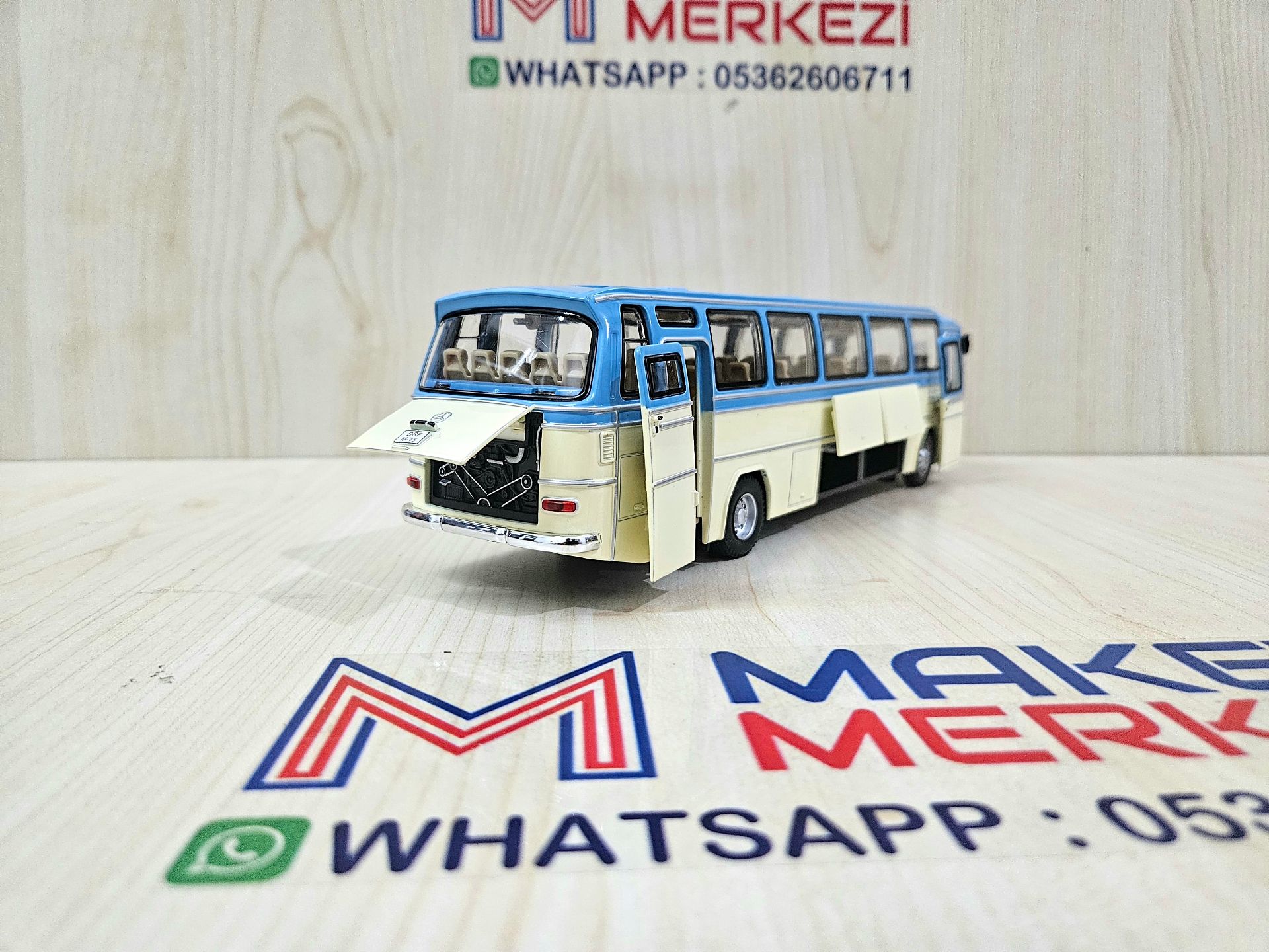 1/43 MERCEDES BENZ O302 OTOBÜS MAKETİ MAVİ