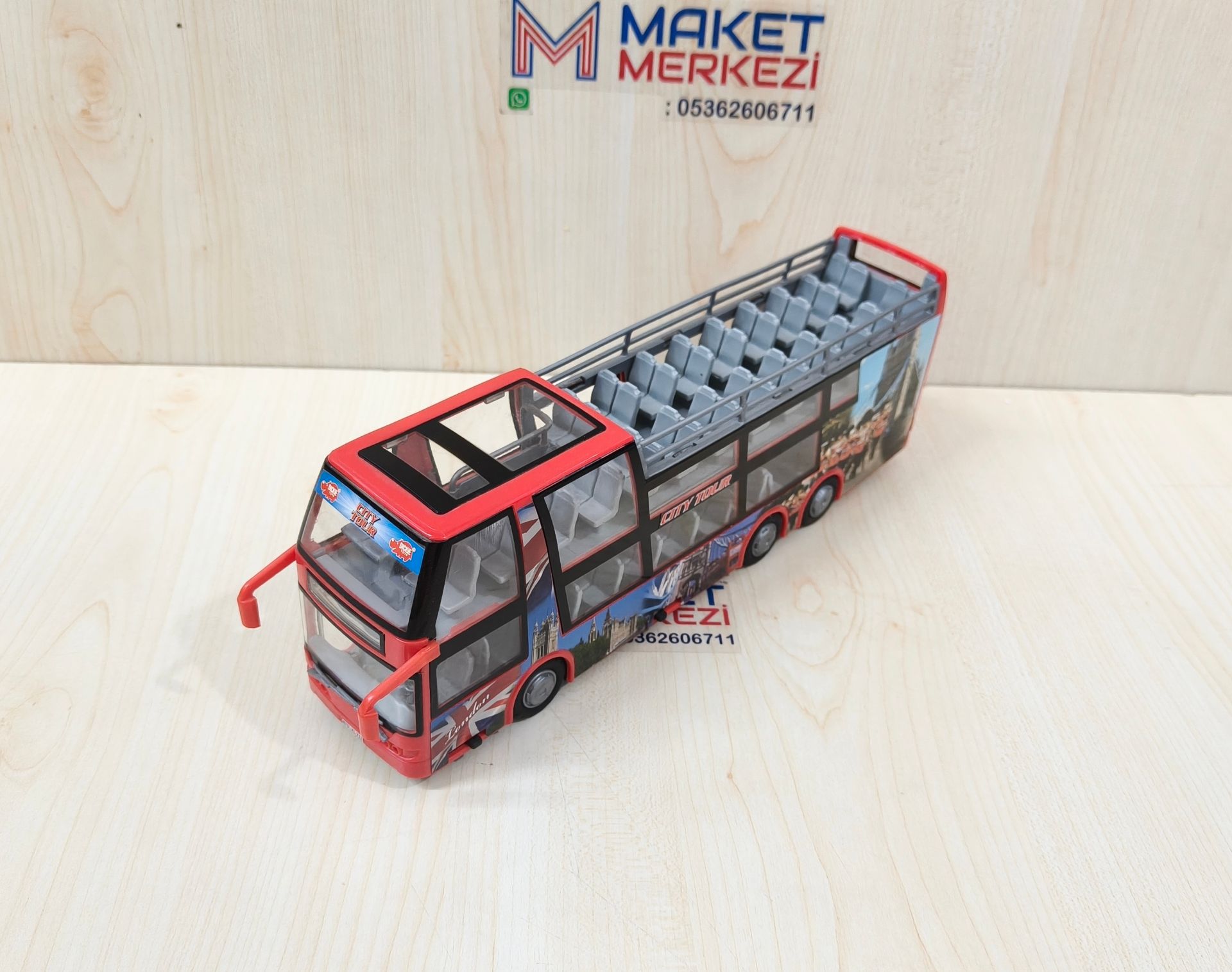 1/43 KIRMIZI ÇİFT KATLI ÜSTÜ AÇIK OTOBÜS MAKETİ