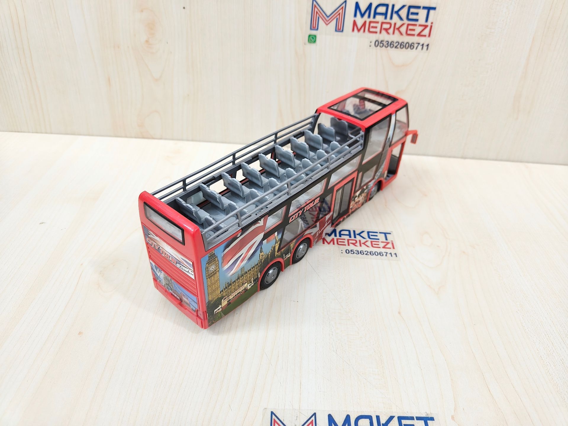 1/43 KIRMIZI ÇİFT KATLI ÜSTÜ AÇIK OTOBÜS MAKETİ