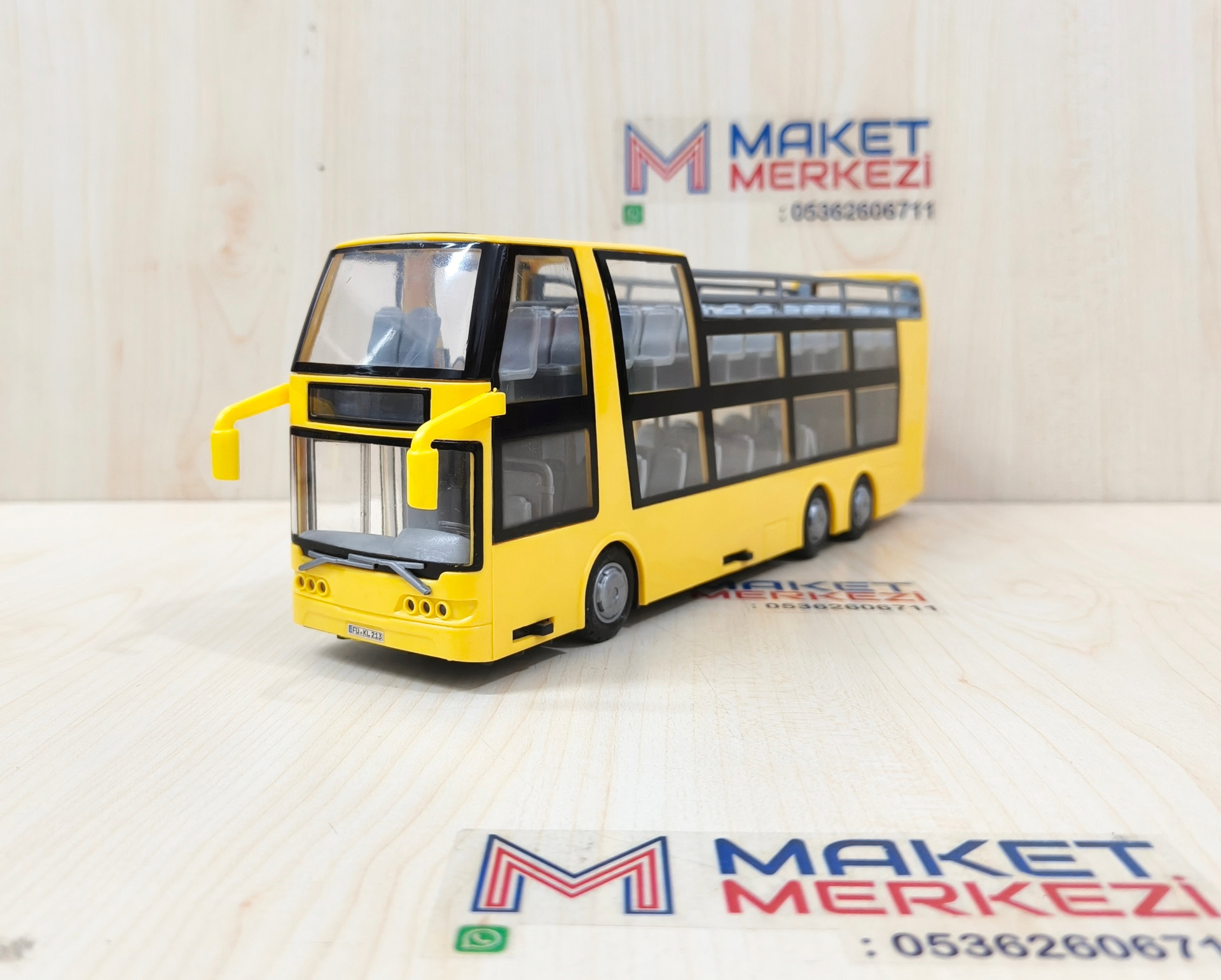 1/43 SARI ÇİFT KATLI ÜSTÜ AÇIK OTOBÜS MAKETİ