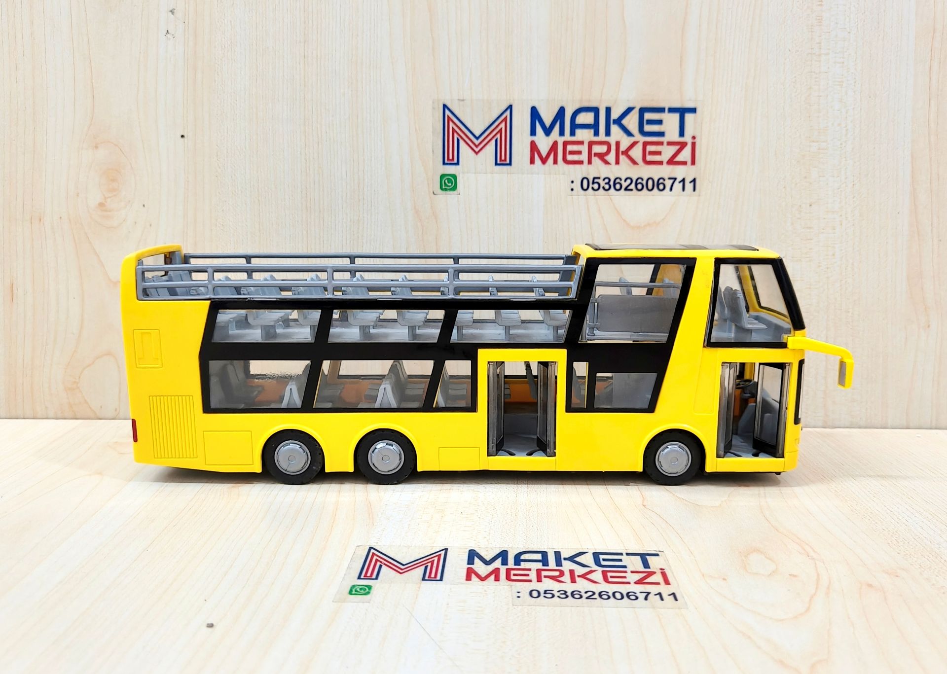 1/43 SARI ÇİFT KATLI ÜSTÜ AÇIK OTOBÜS MAKETİ