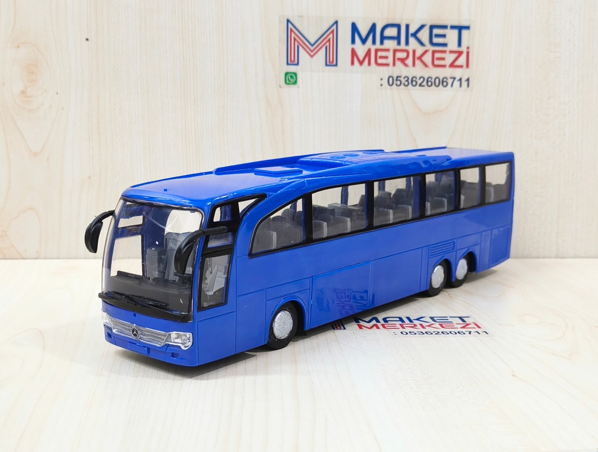 1/43 MERCEDES BENZ TRAVEGO OTOBÜS MAKETİ MAVİ