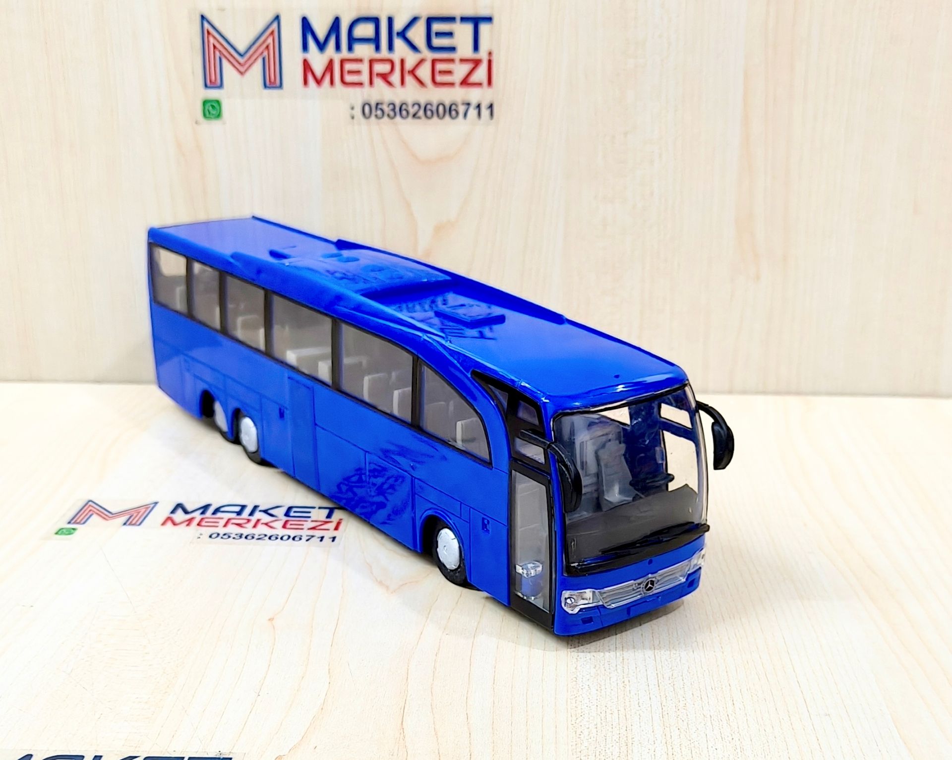 1/43 MERCEDES BENZ TRAVEGO OTOBÜS MAKETİ MAVİ