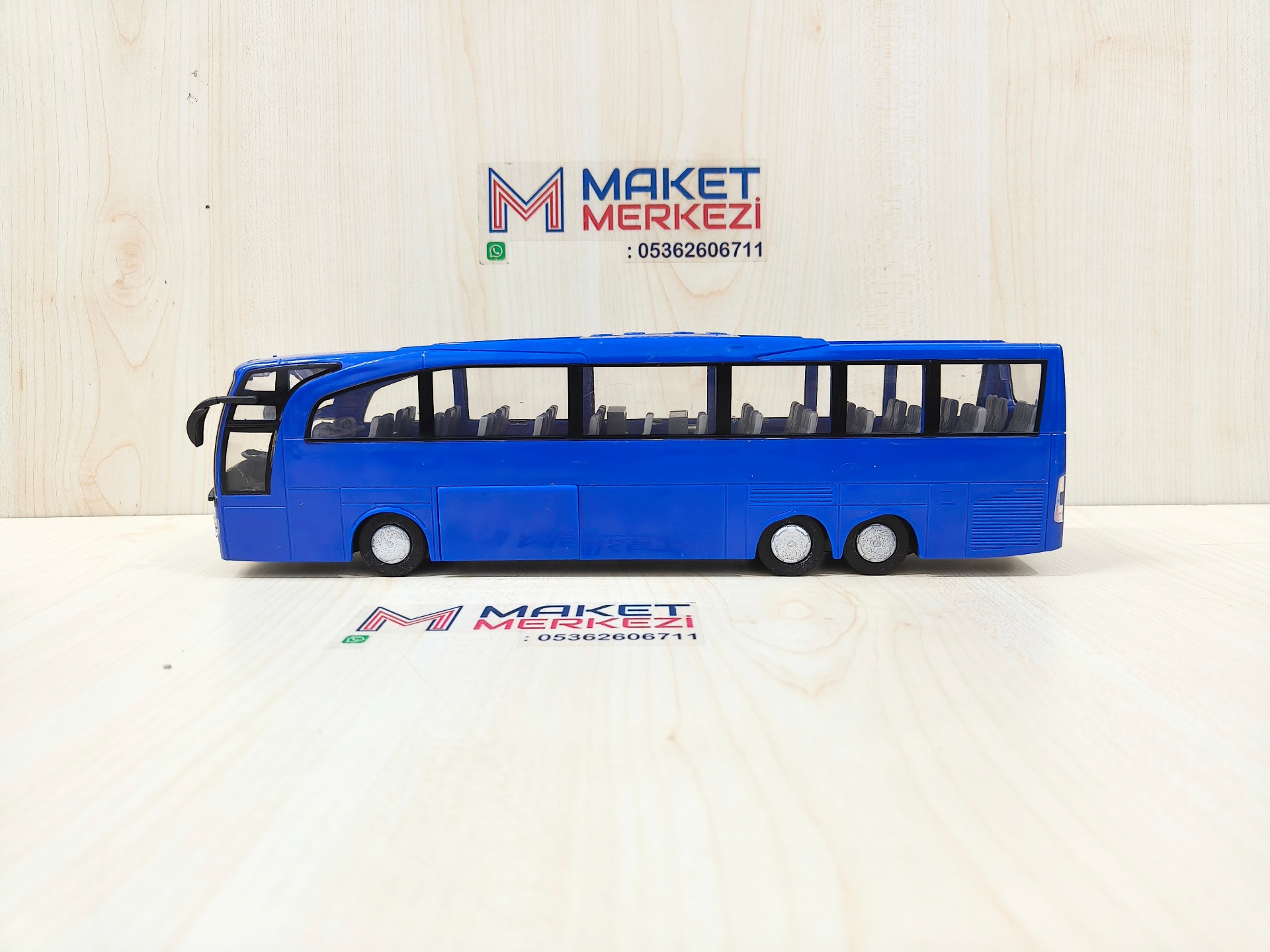 1/43 MERCEDES BENZ TRAVEGO OTOBÜS MAKETİ MAVİ