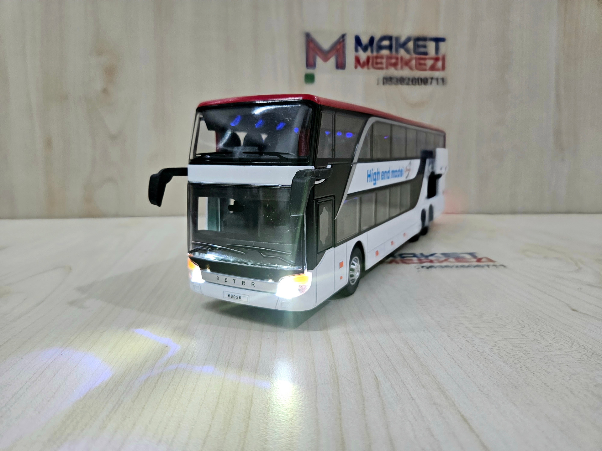 1/43 SETRA ÇİFT KATLI OTOBÜS MAKETİ