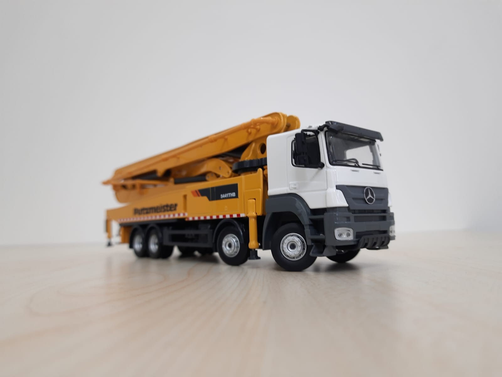 1/50 MERCEDES AXOR 8X4 PUTZMEISTER LOGOLU 52 lik BETON POMPASI