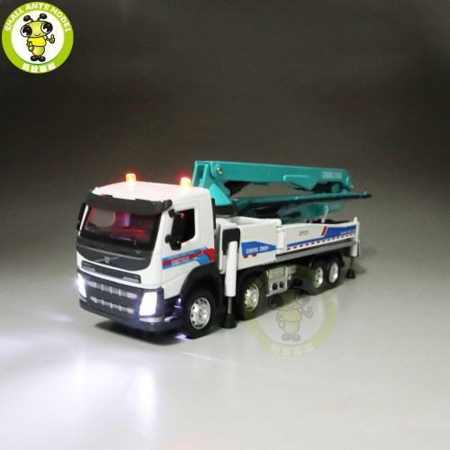 1/50 VOLVO FH 8X4 BETON POMPASI MAKETİ (beyaz-mavi)